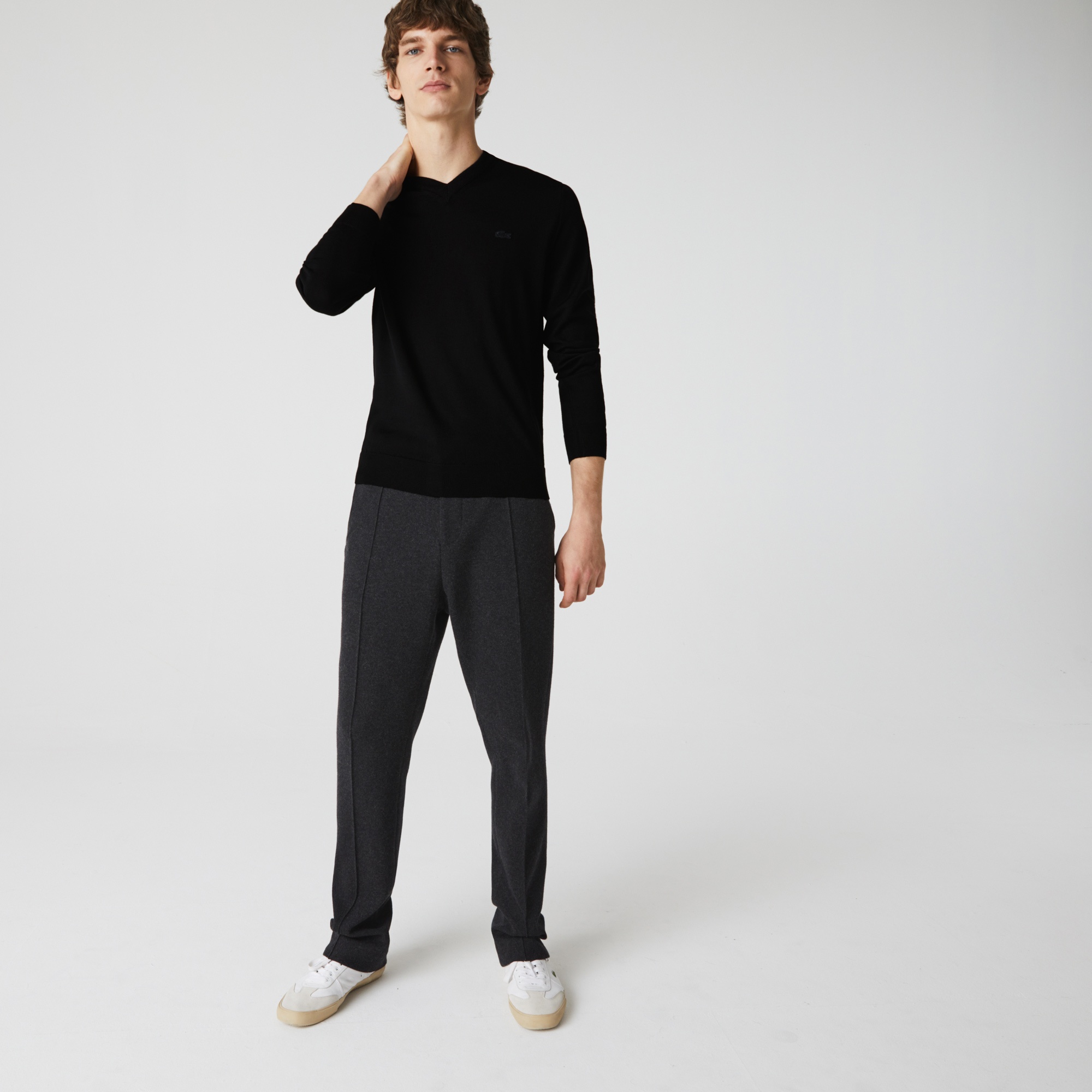 Lacoste Erkek V Yaka Yün Siyah Kazak