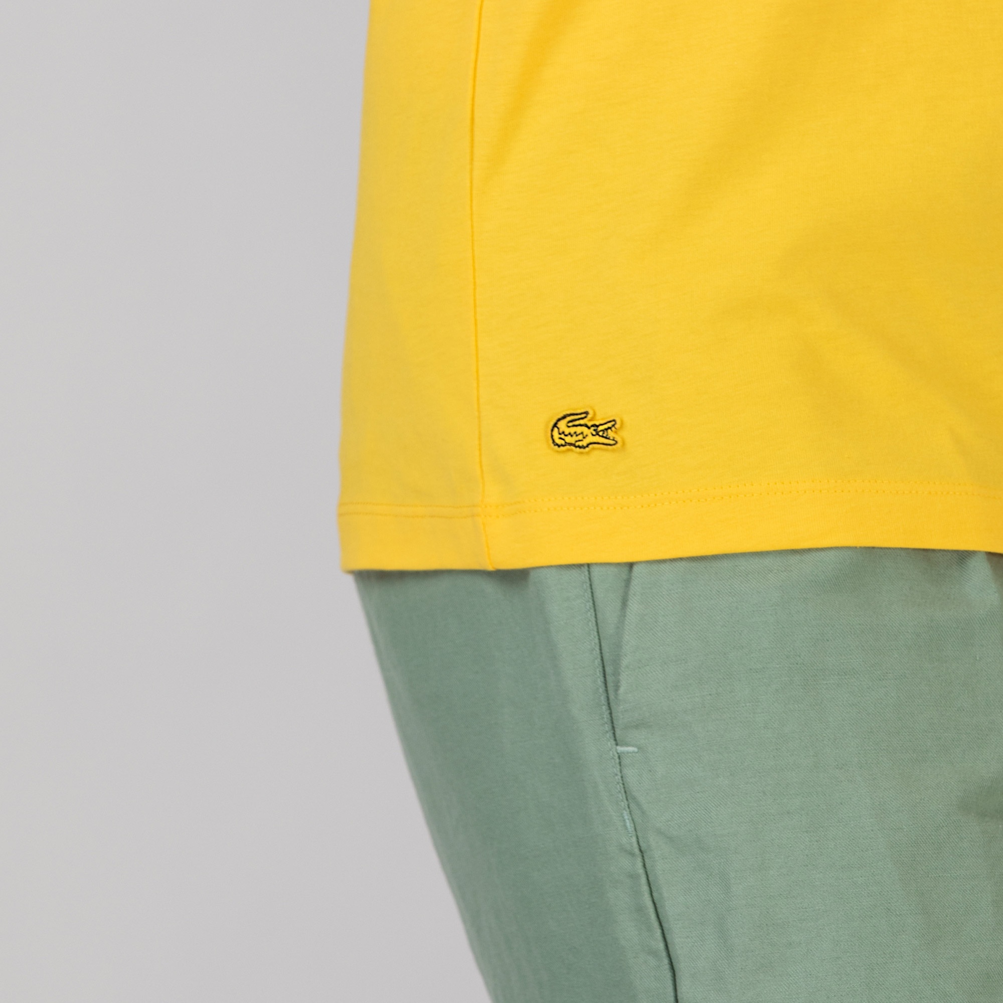 Lacoste Erkek Bisiklet Yaka Baskılı Sarı T-Shirt