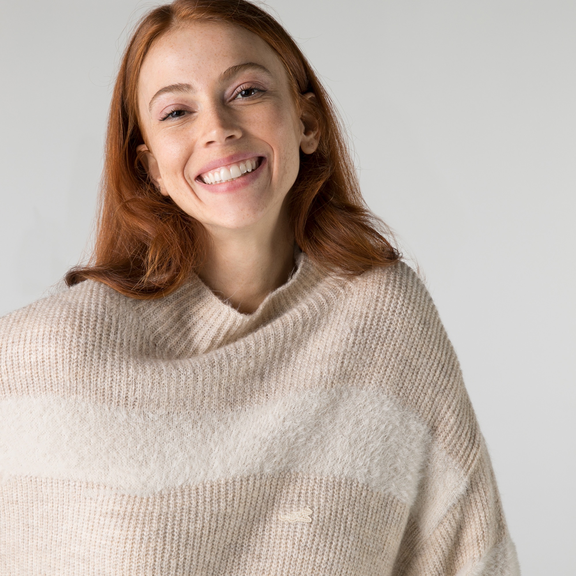 Lacoste Kadın Balıkçı Yaka Çizgili Bej Kazak