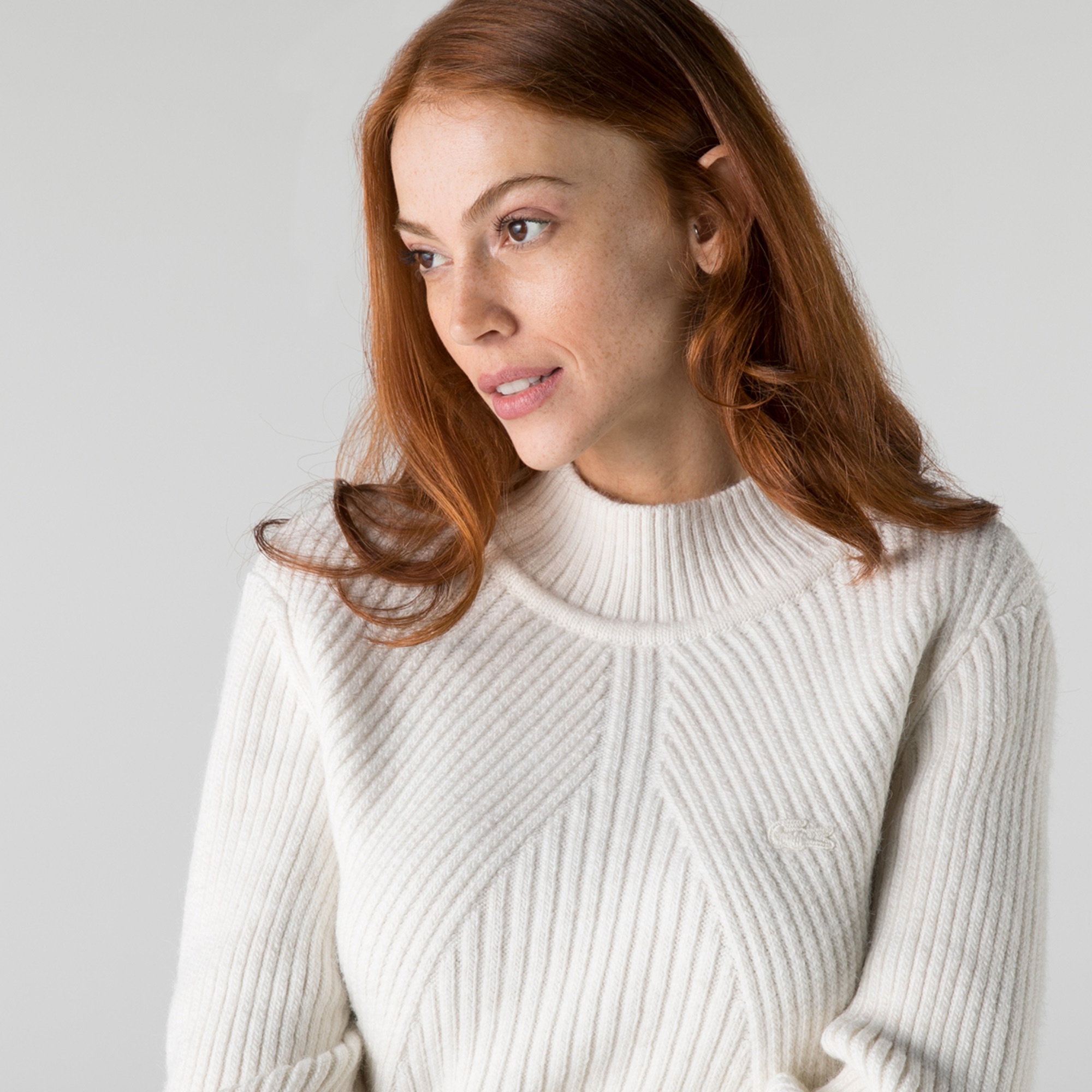 Lacoste Kadın Balıkçı Yaka Çizgili Beyaz Kazak