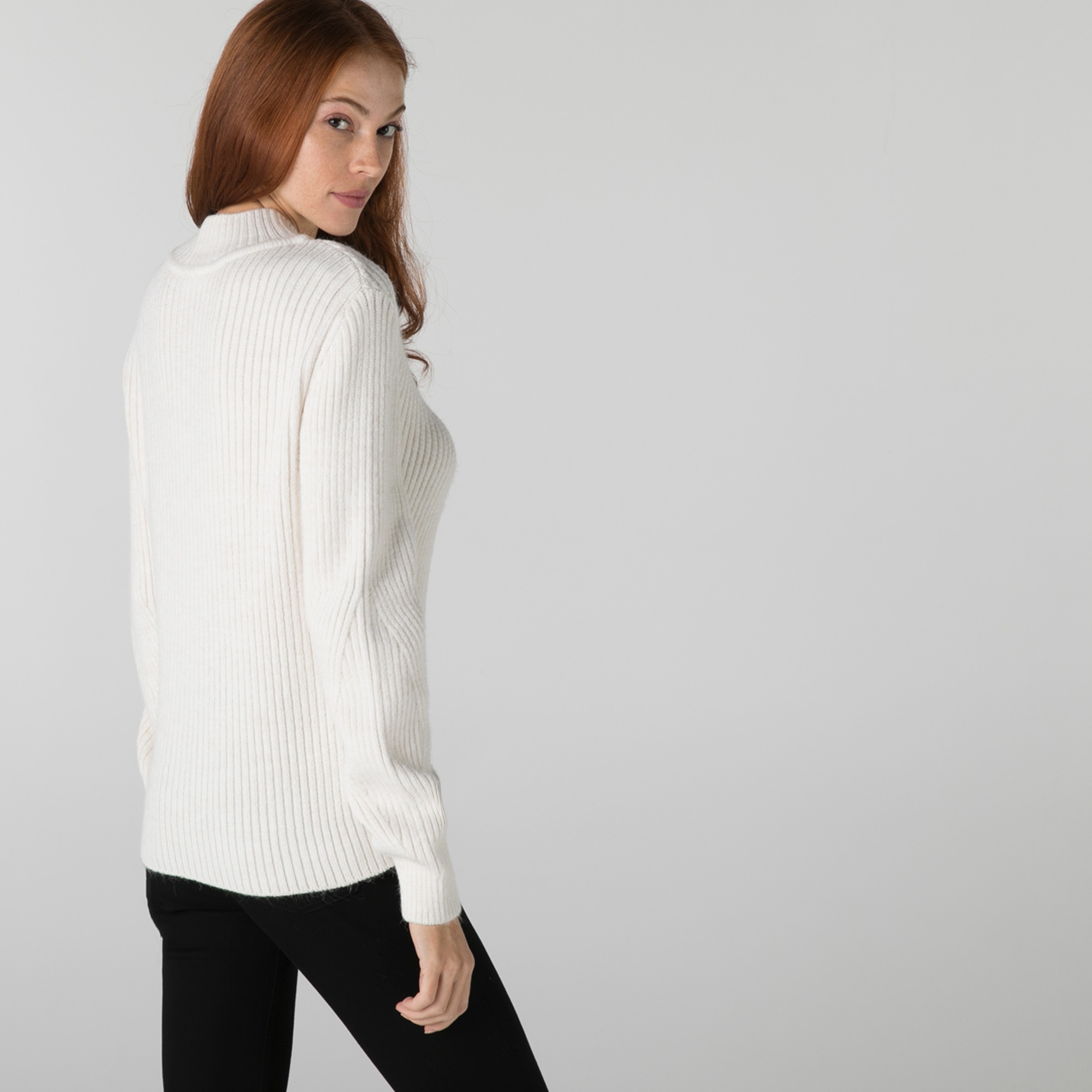 Lacoste Kadın Balıkçı Yaka Çizgili Beyaz Kazak