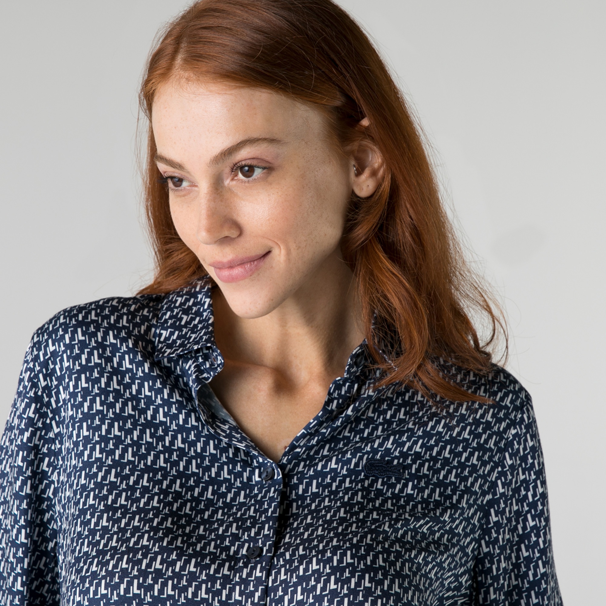 Lacoste Kadın Slim Fit Desenli Lacivert Gömlek