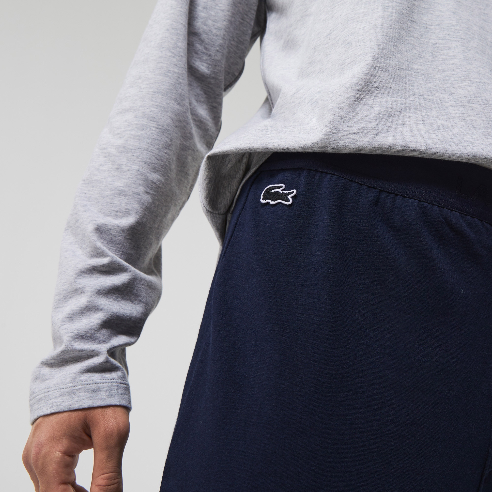 Lacoste Erkek Regular Fit Uzun Kollu Bisiklet Yaka Baskılı Gri Pijama Takımı