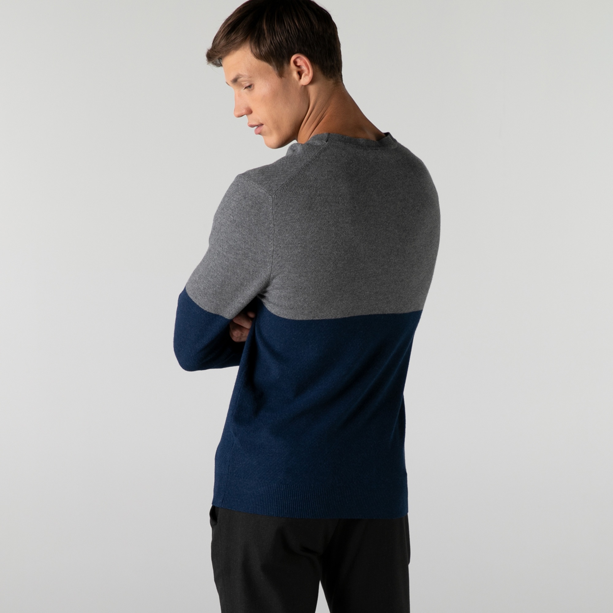 Lacoste Erkek Regular Fit Bisiklet Yaka Renk Bloklu Lacivert Kazak