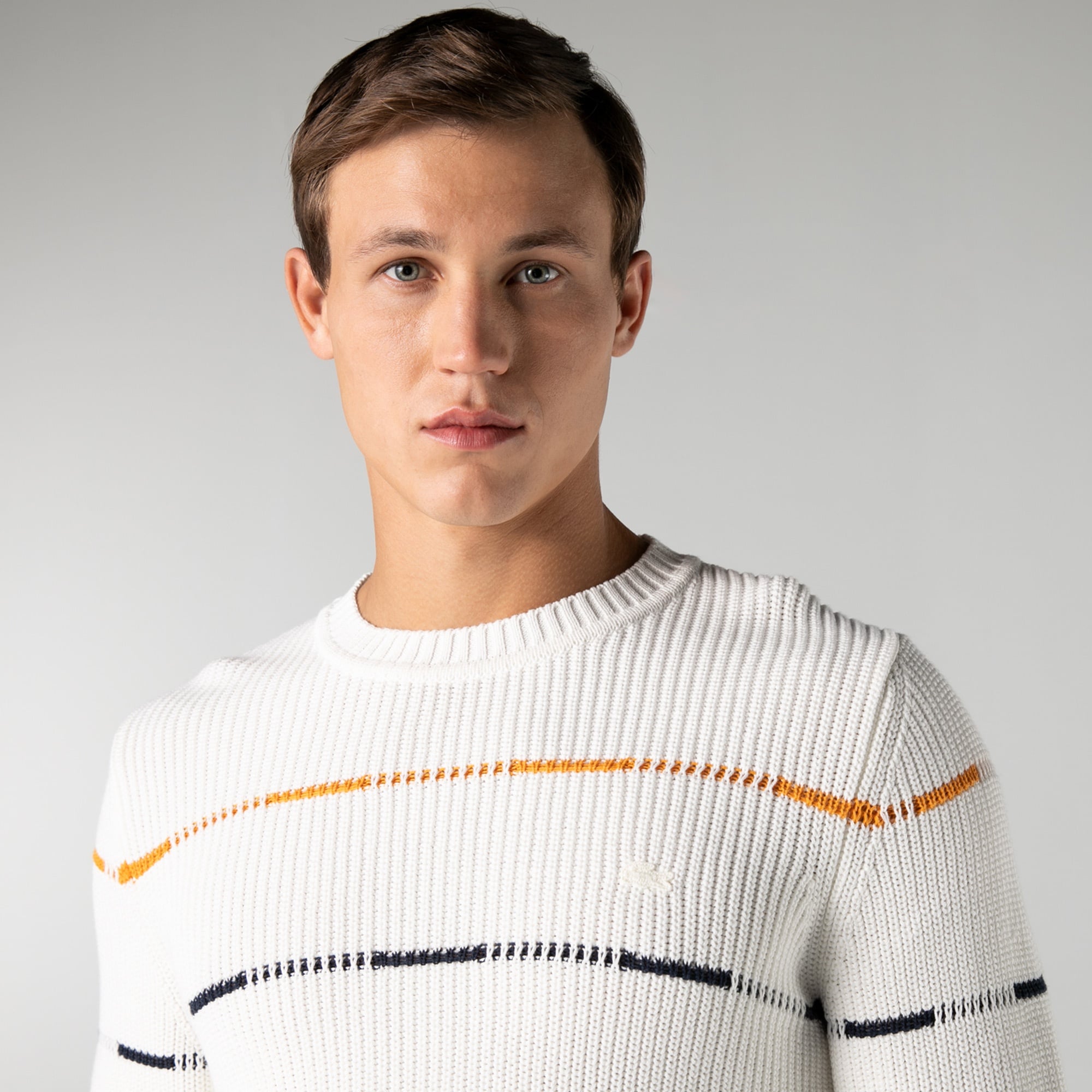 Lacoste Erkek Regular Fit Bisiklet Yaka Çizgili Beyaz Kazak