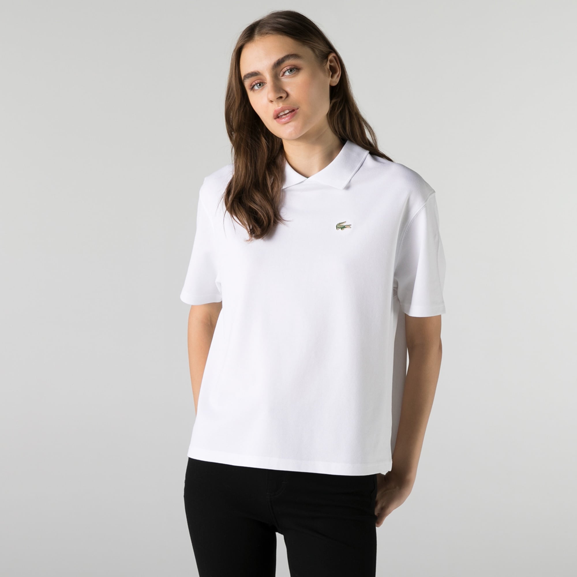 Lacoste L!VE Kadın Boxy Fit Bebe Yaka Beyaz Polo