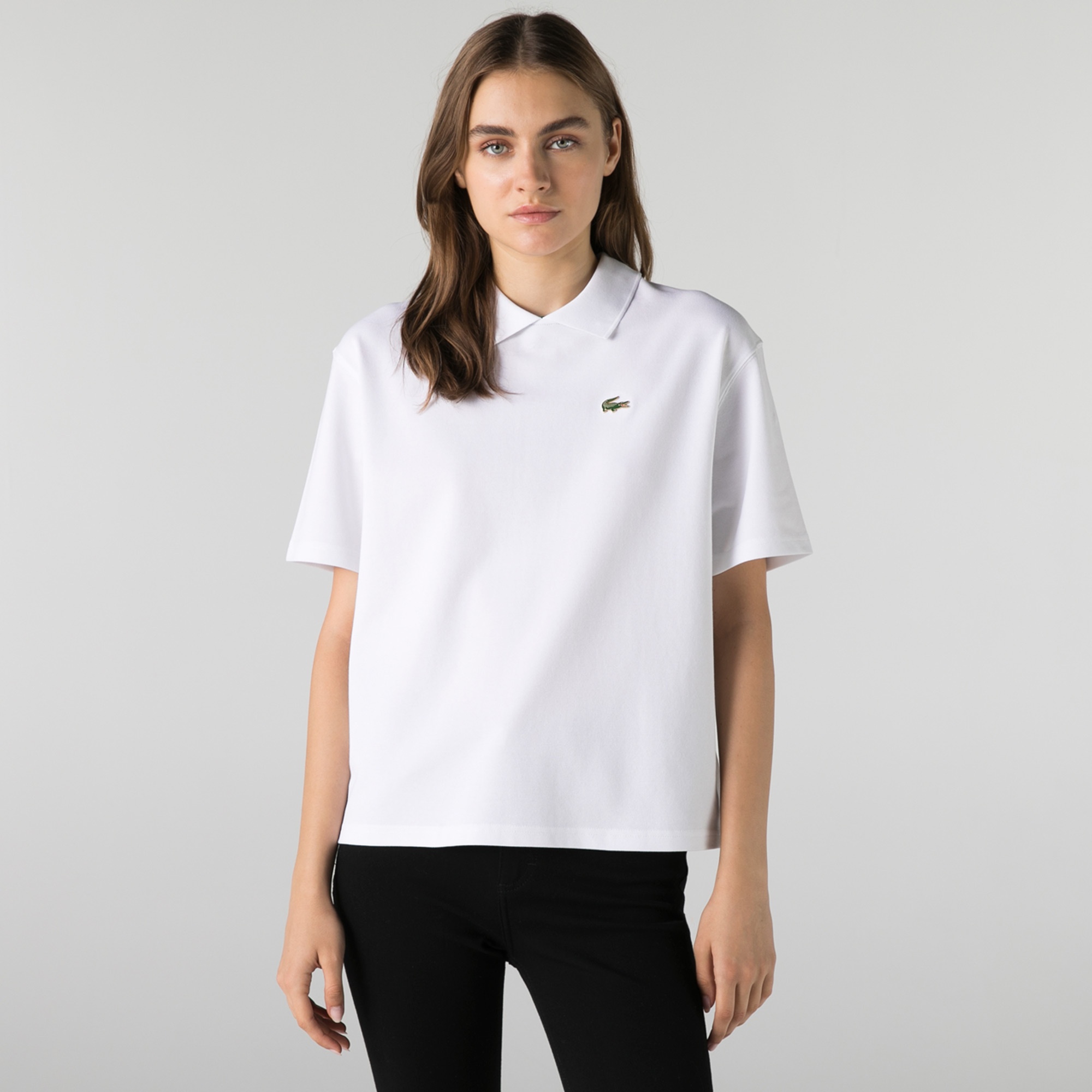 Lacoste L!VE Kadın Boxy Fit Bebe Yaka Beyaz Polo