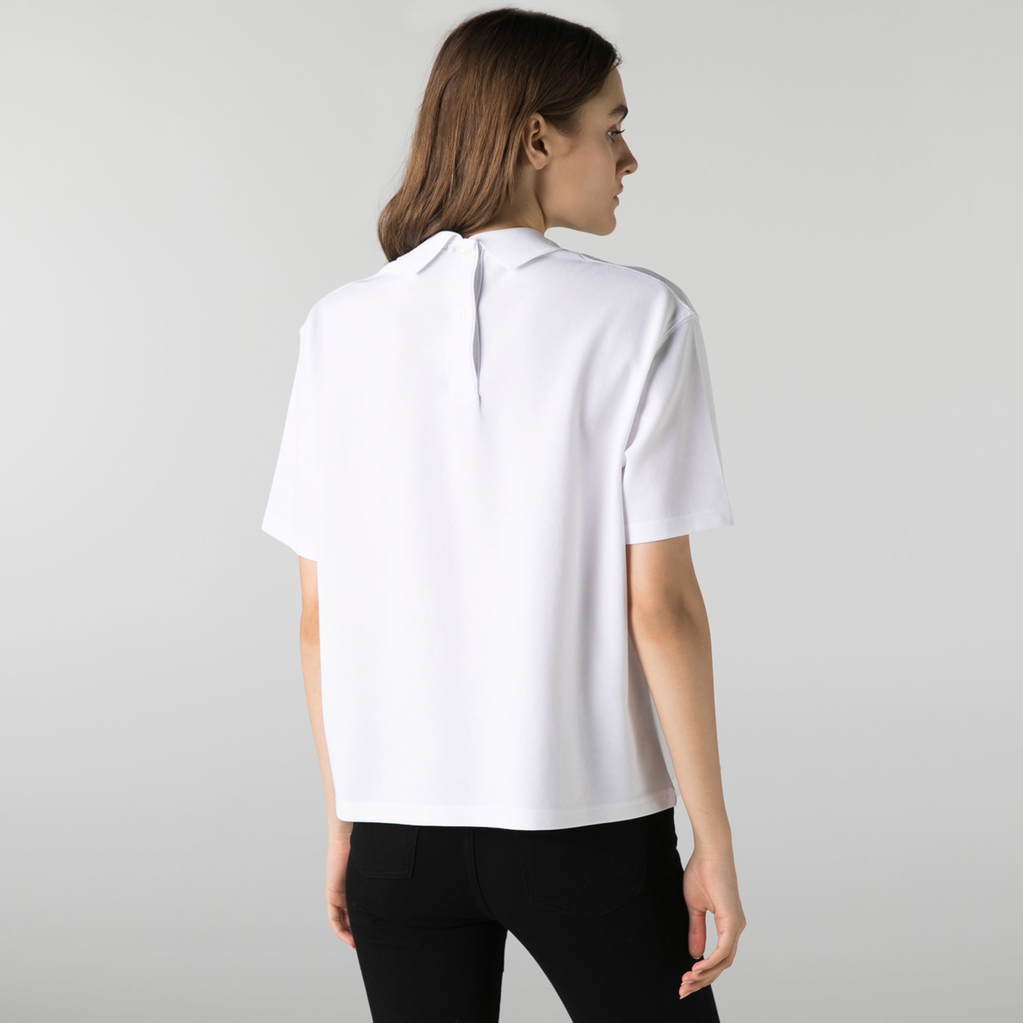 Lacoste L!VE Kadın Boxy Fit Bebe Yaka Beyaz Polo