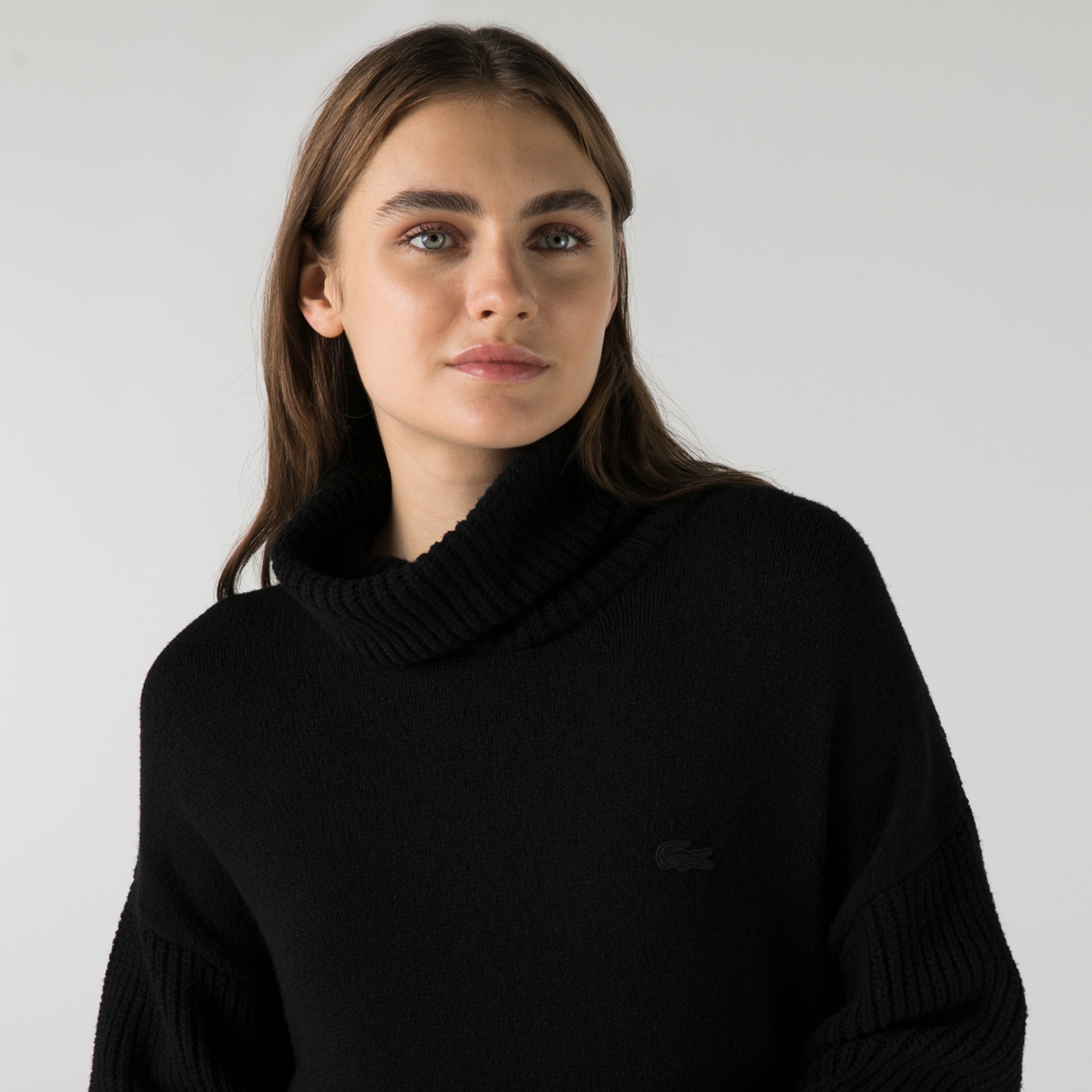 Lacoste Kadın Boğazlı Yaka Çizgili Siyah Kazak