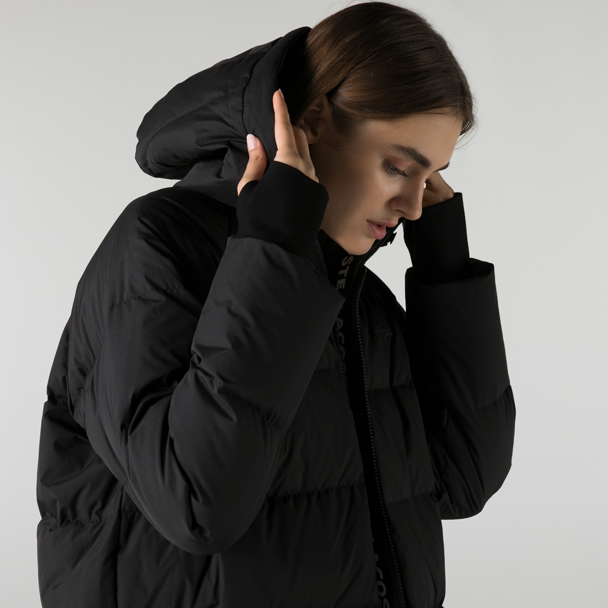 Lacoste Kadın Kapüşonlu Kapitone Siyah Mont