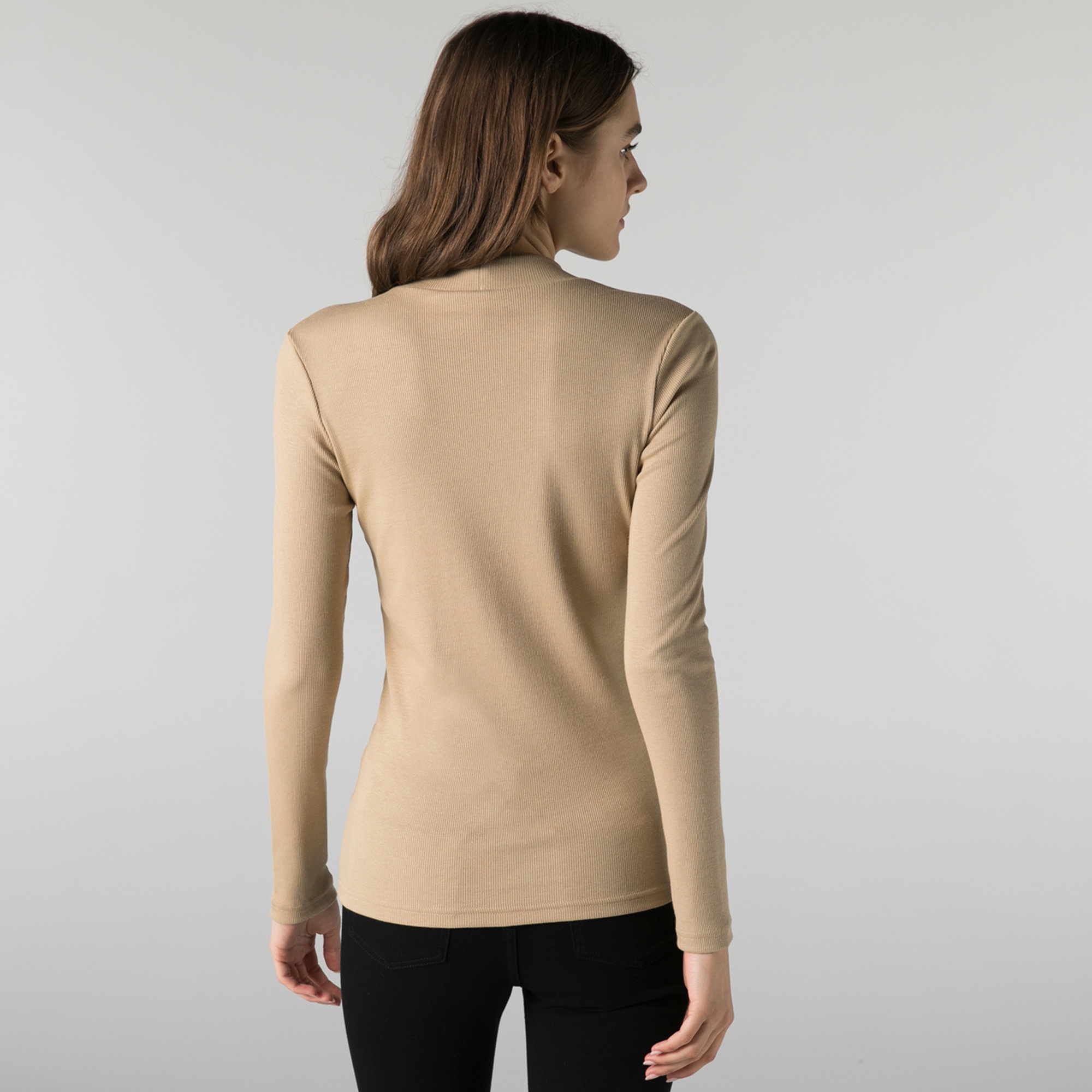 Lacoste Kadın Slim Fit Uzun Kollu Boğazlı Yaka Bej T-Shirt