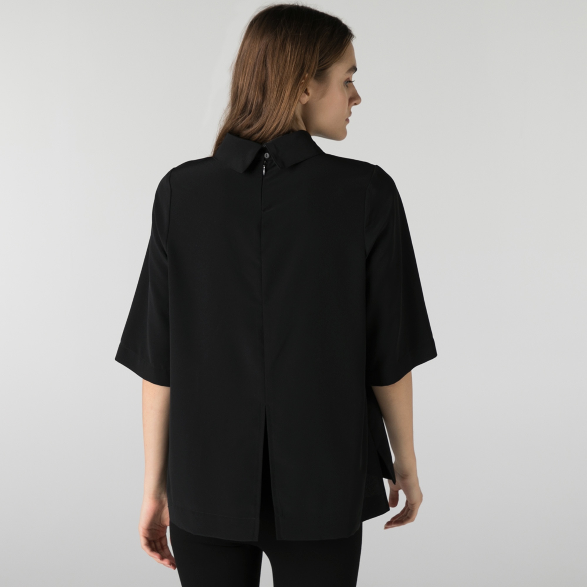 Lacoste Kadın Loose Fit Kısa Kollu Bebe Yaka Siyah Bluz