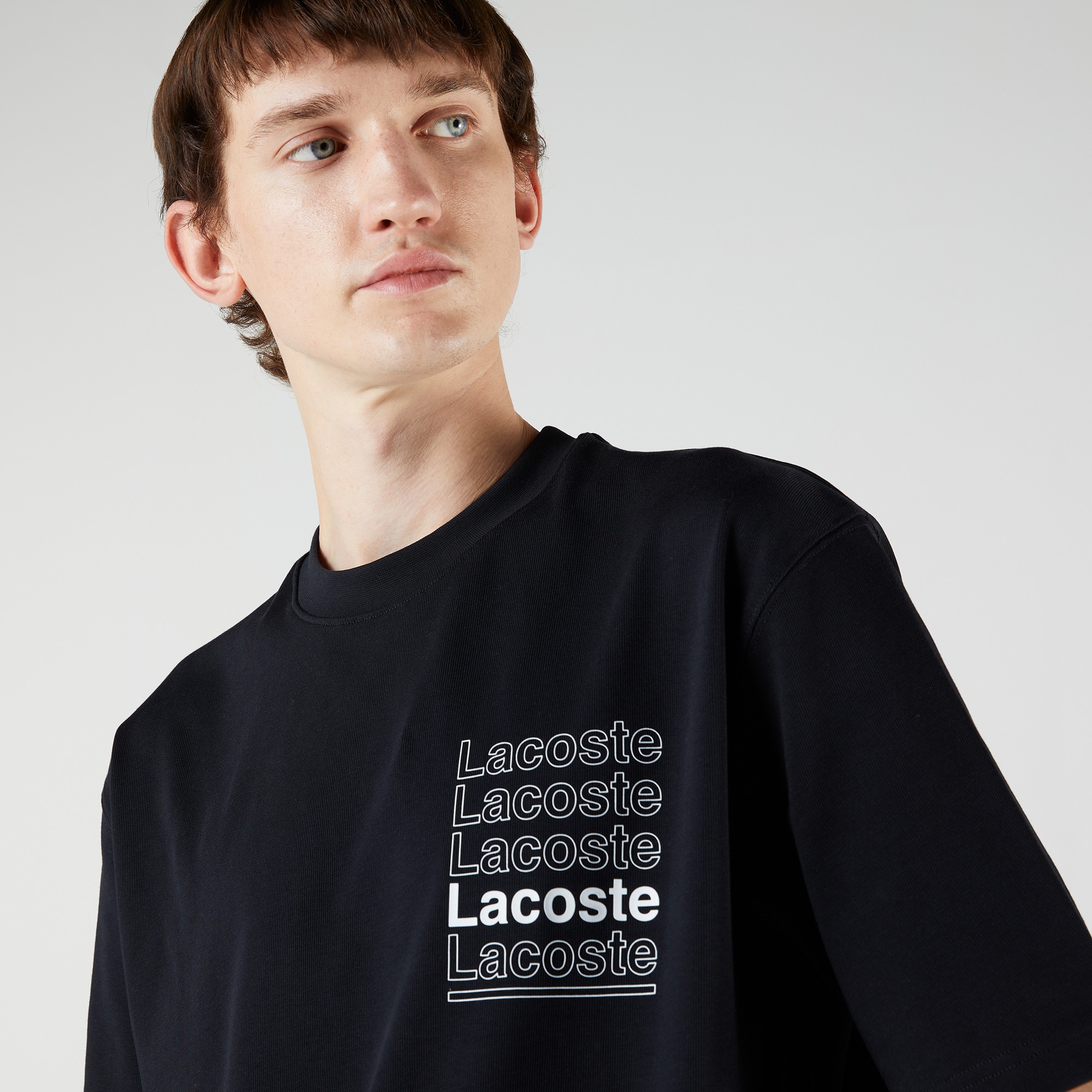 Lacoste L!VE Erkek Relaxed Fit Bisiklet Yaka Baskılı Siyah T-Shirt