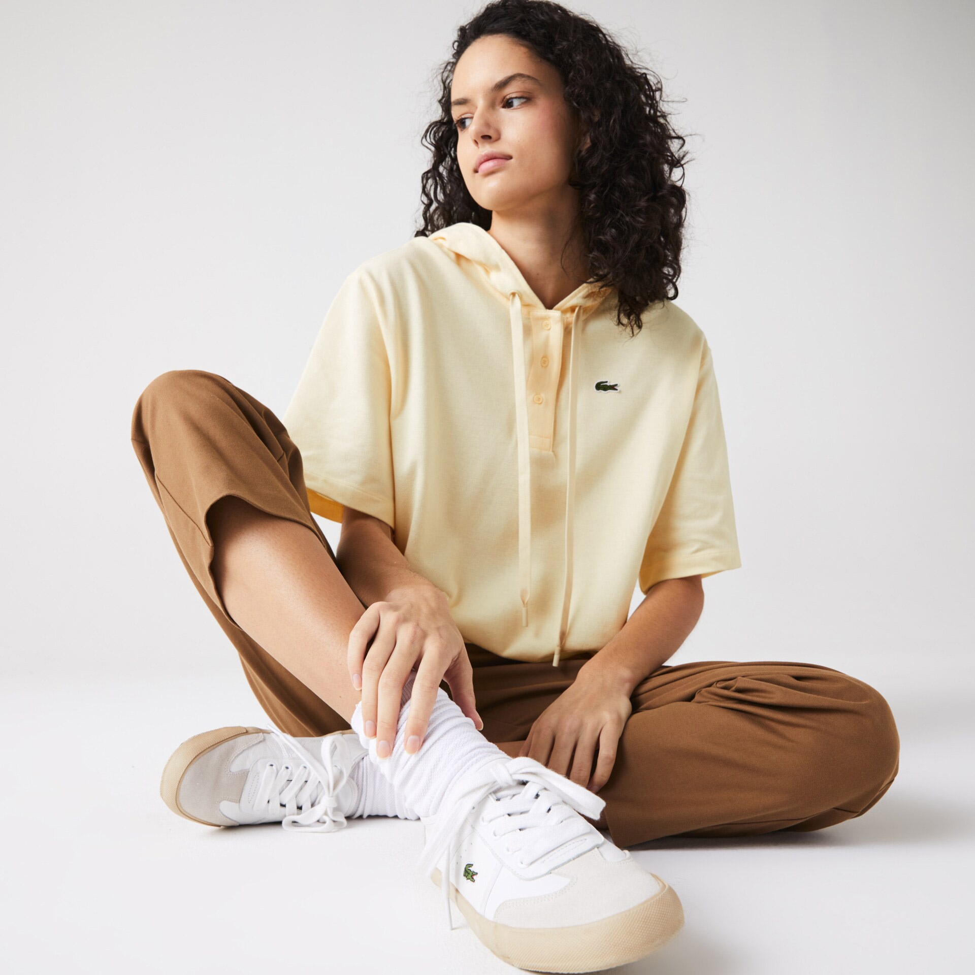 Lacoste L!ve Organik Pamuk Kadın Relaxed Fit Kapüşonlu Sarı Polo