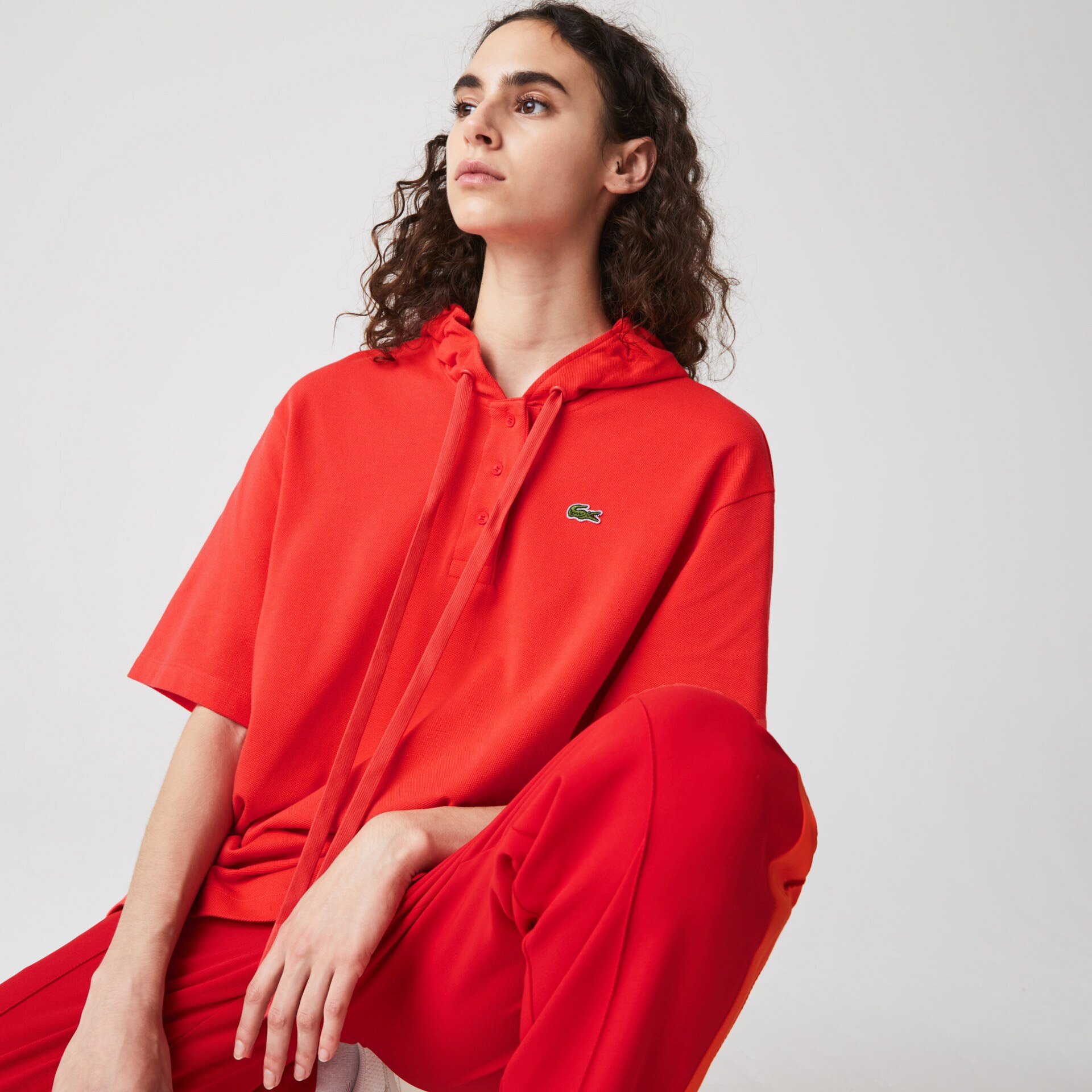 Lacoste L!ve Organik Pamuk Kadın Relaxed Fit Kapüşonlu Kırmızı Polo