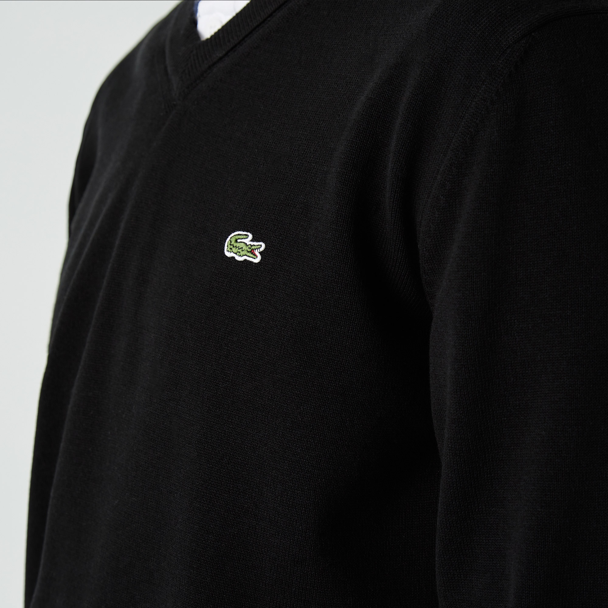 Lacoste Erkek Regular Fit V Yaka Siyah Kazak