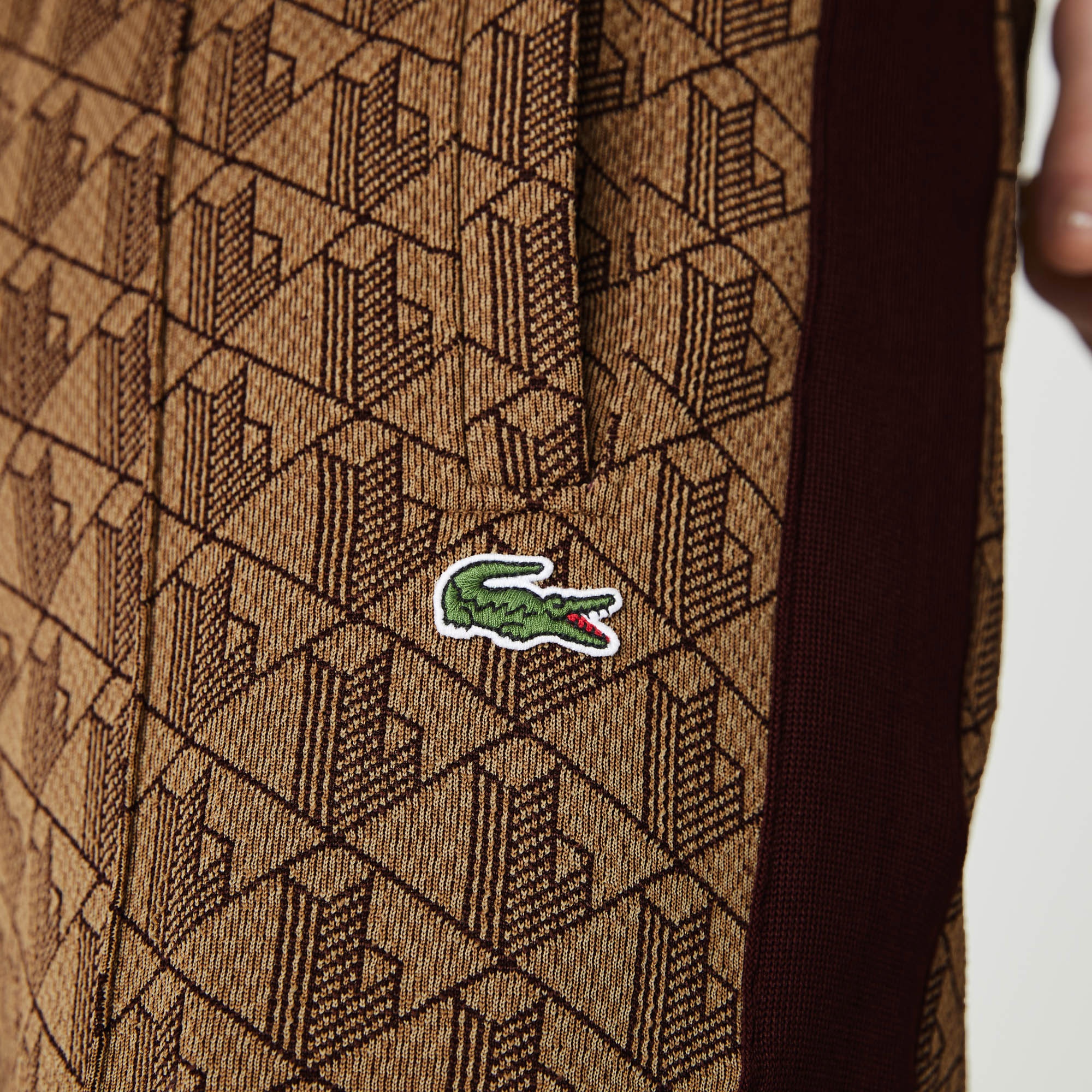 Lacoste L!VE Monogram Unisex Tapered Fit Kahverengi Eşofman Altı