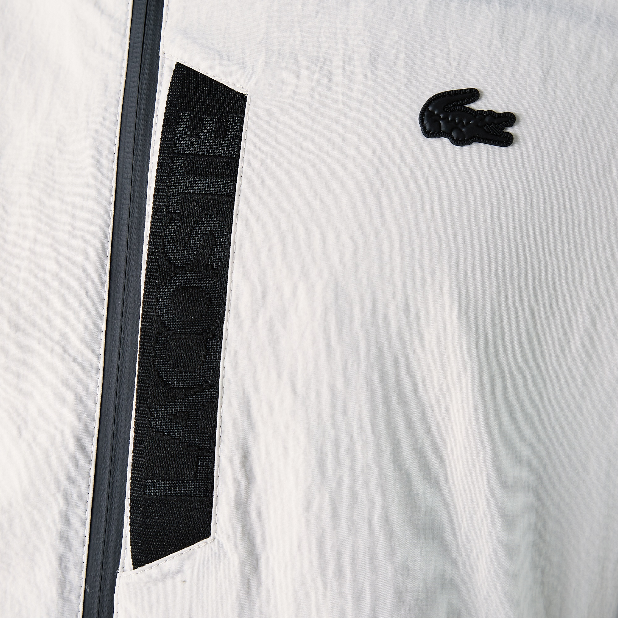 Lacoste Erkek Kapüşonlu Suya Dayanıklı Gri Yağmurluk