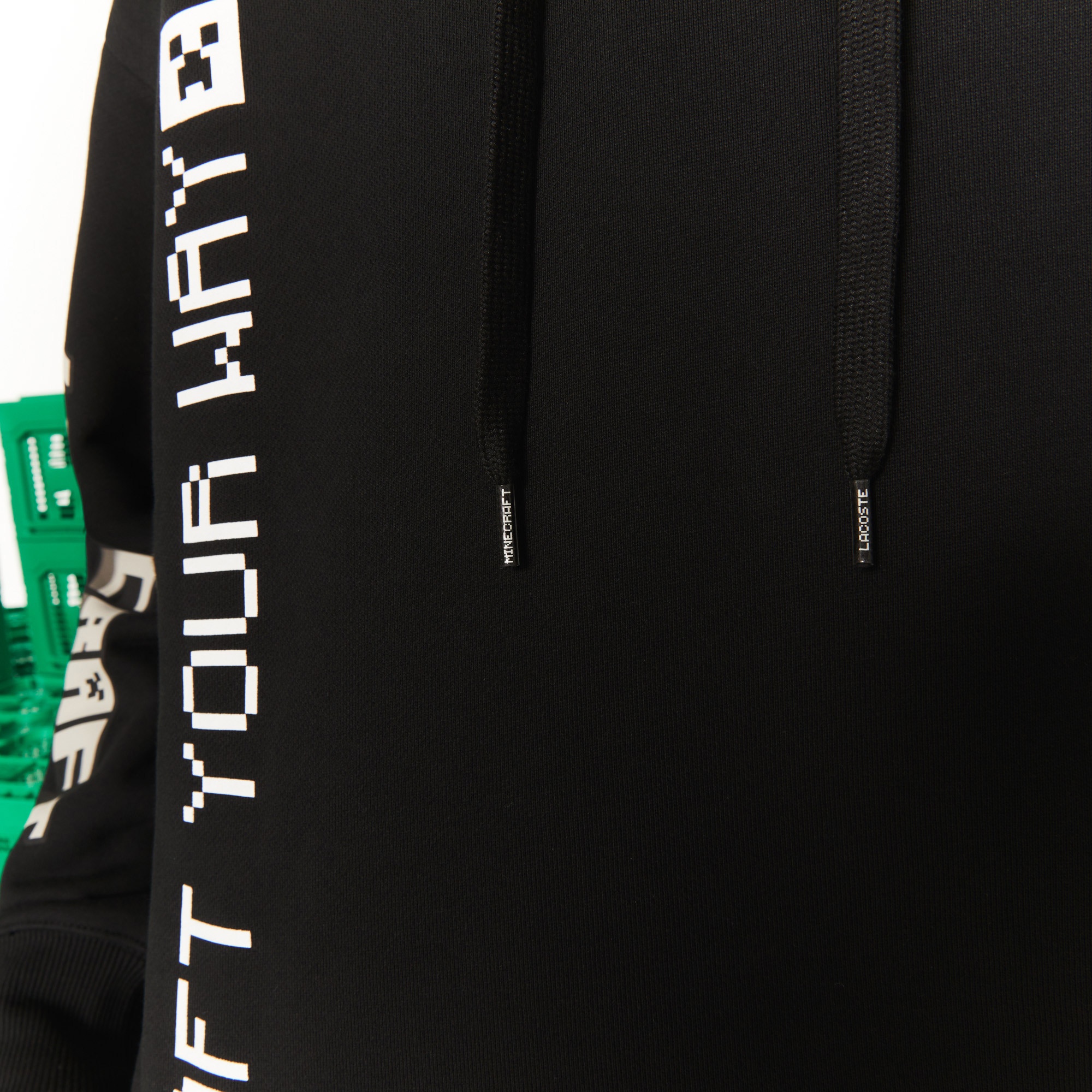 Lacoste X Minecraft Erkek Relaxed Fit Kapüşonlu Baskılı Siyah Sweatshirt