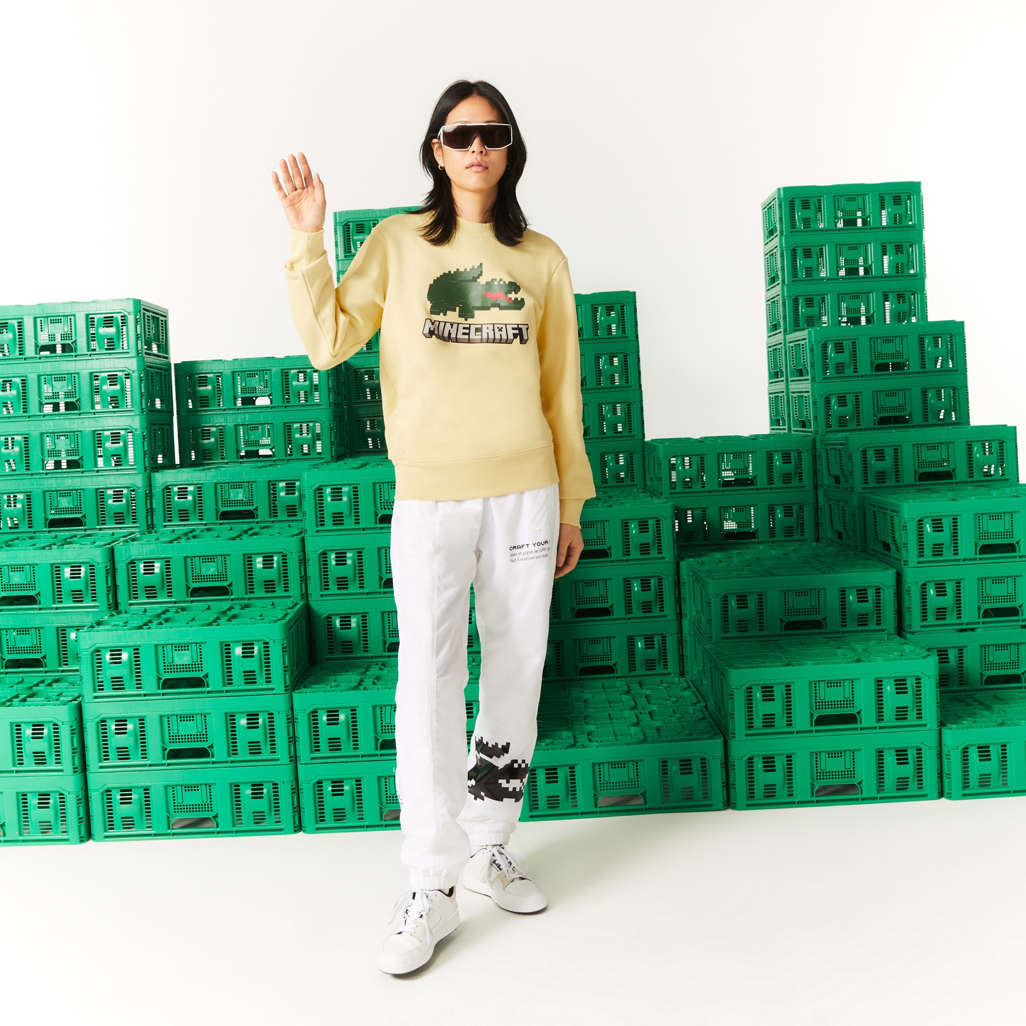Lacoste X Minecraft Unisex Regular Fit Bisiklet Yaka Baskılı Sarı Sweatshirt