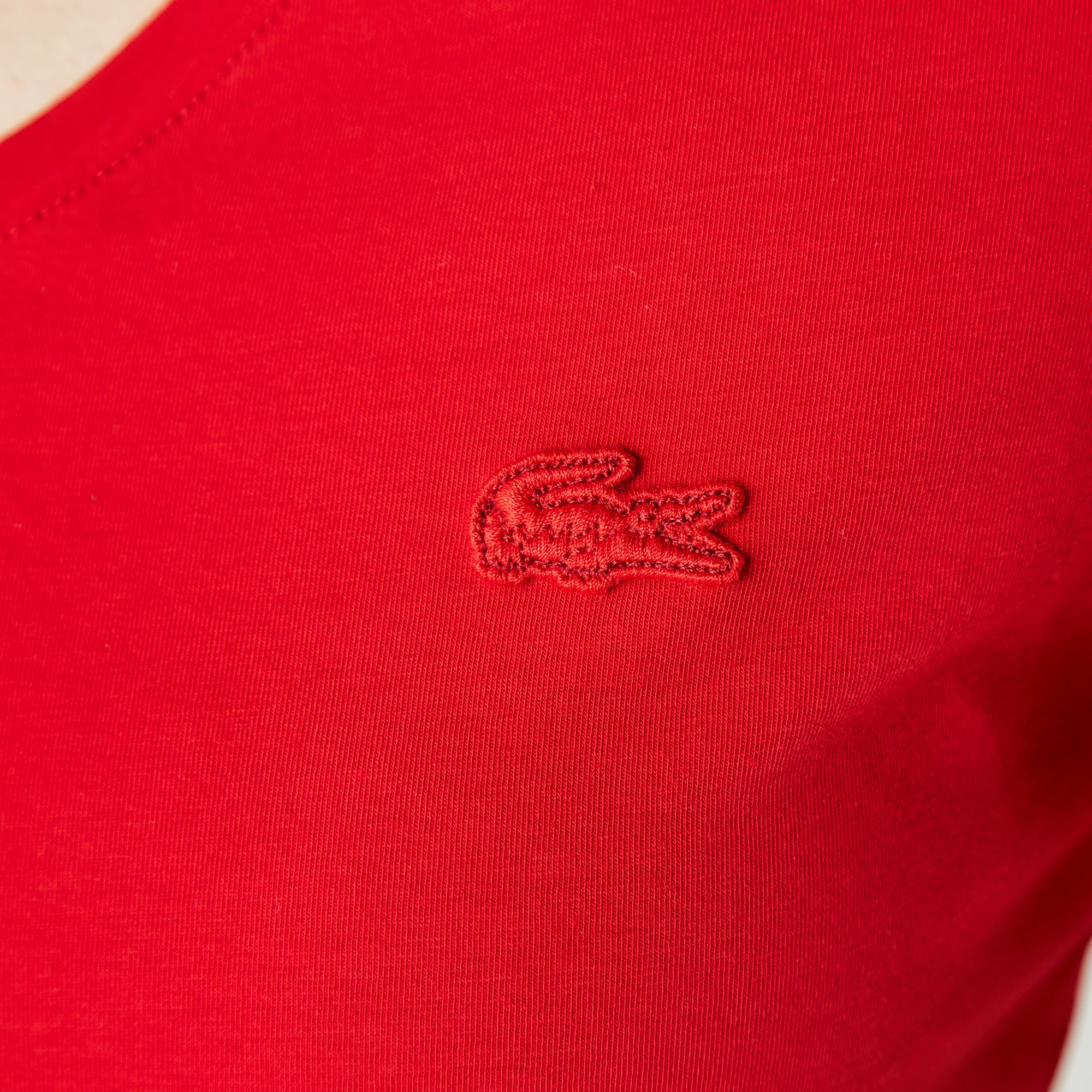 Lacoste Kadın Slim Fit V Yaka Kırmızı T-Shirt