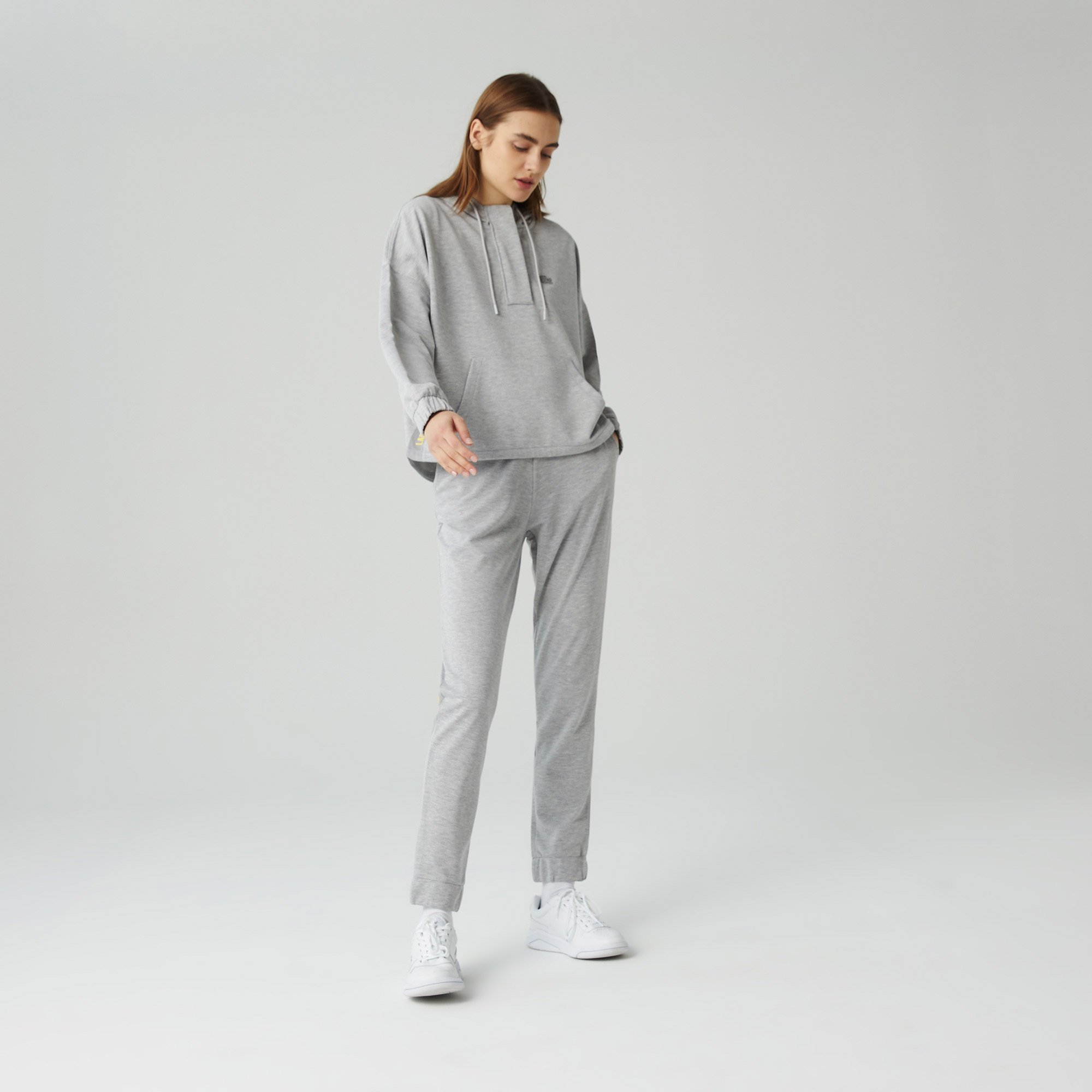 Lacoste Kadın Slim Fit Gri Eşofman Altı