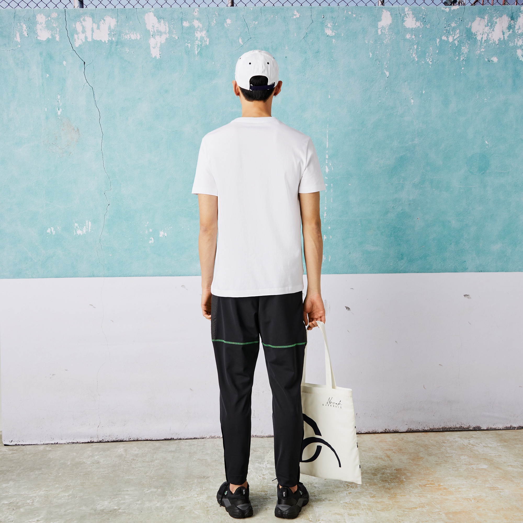 Lacoste SPORT x Novak Djokovic Erkek Regular Fit Bisiklet Yaka Baskılı Beyaz T-Shirt