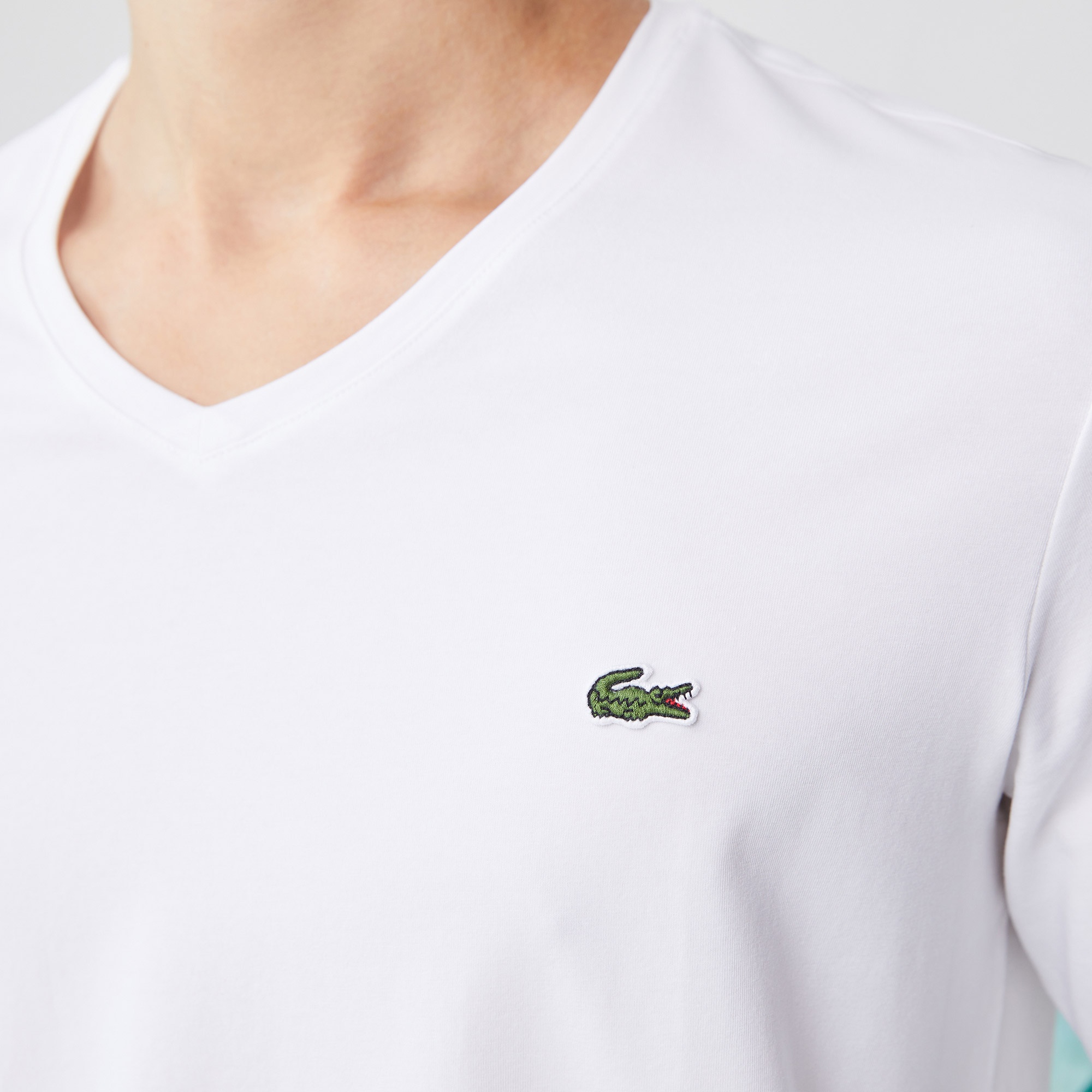 Lacoste Erkek Regular Fit Uzun Kollu V Yaka Beyaz T-Shirt