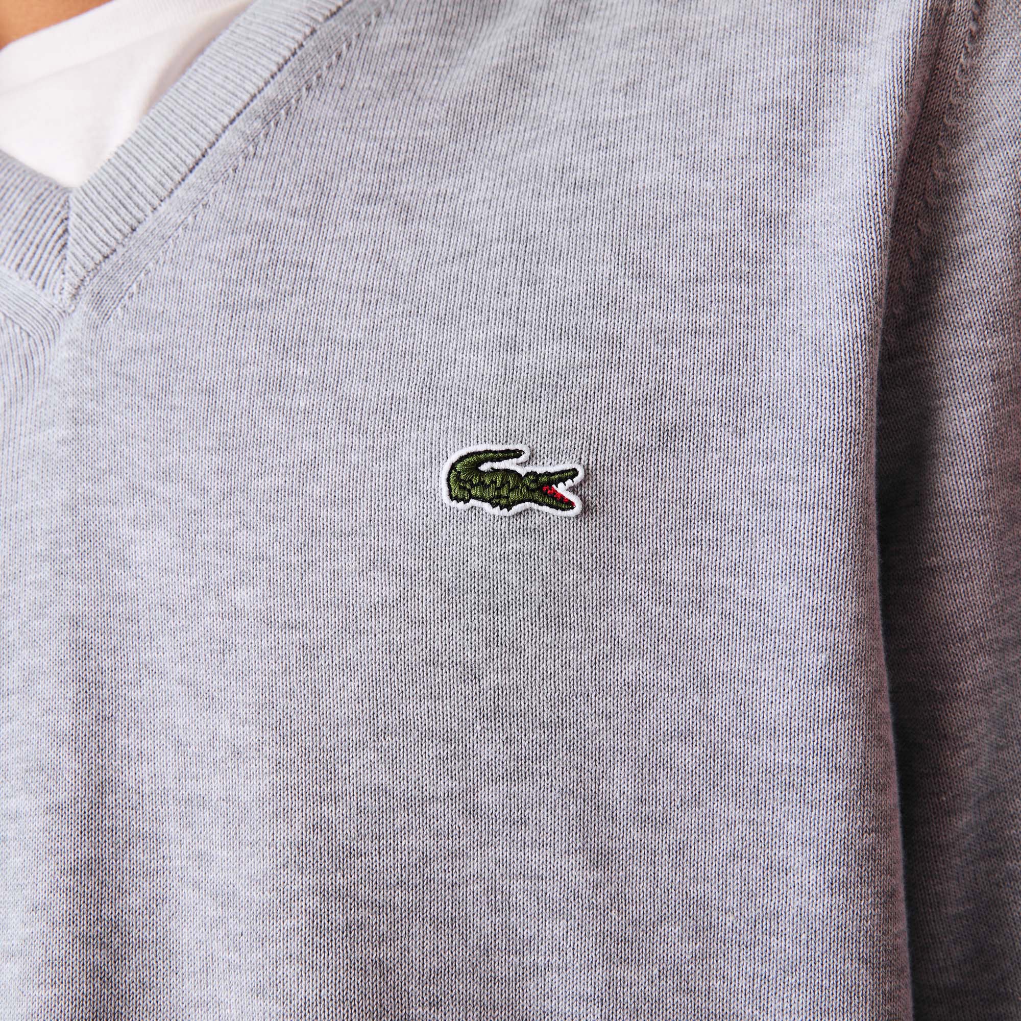 Lacoste Erkek Regular Fit V Yaka Organik Pamuk Gri Triko