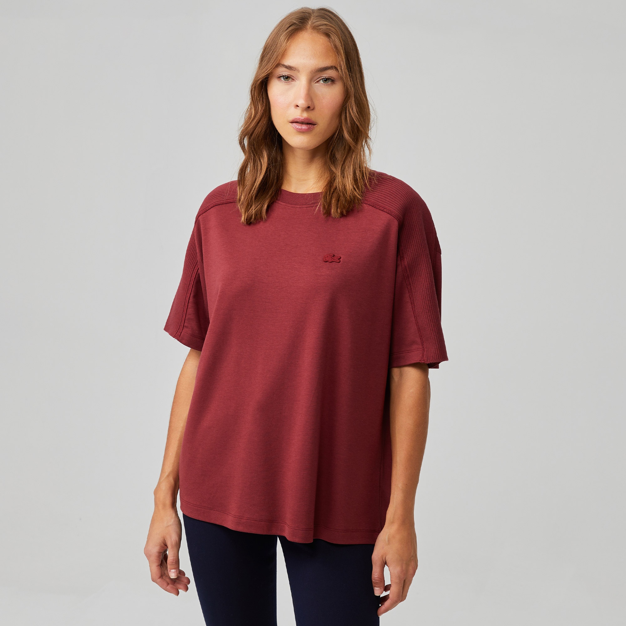 Lacoste Kadın Relaxed Fit Bisiklet Yaka Bordo T-Shirt