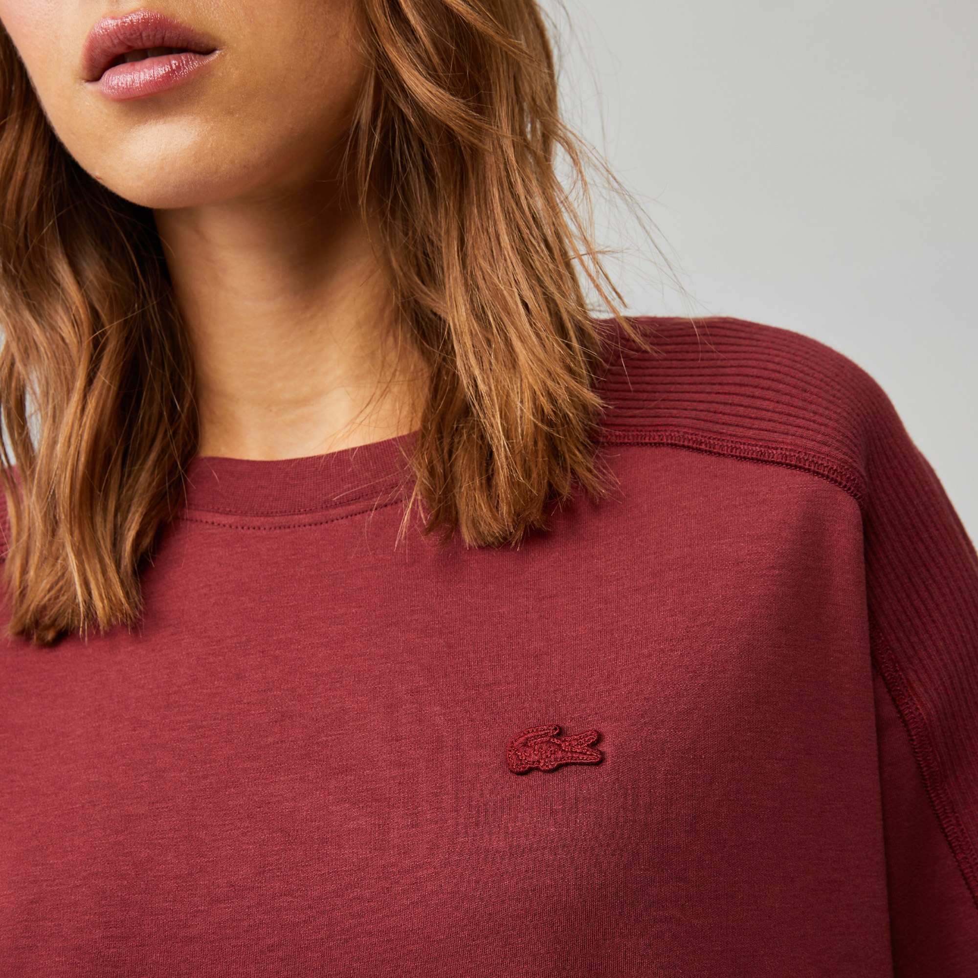 Lacoste Kadın Relaxed Fit Bisiklet Yaka Bordo T-Shirt