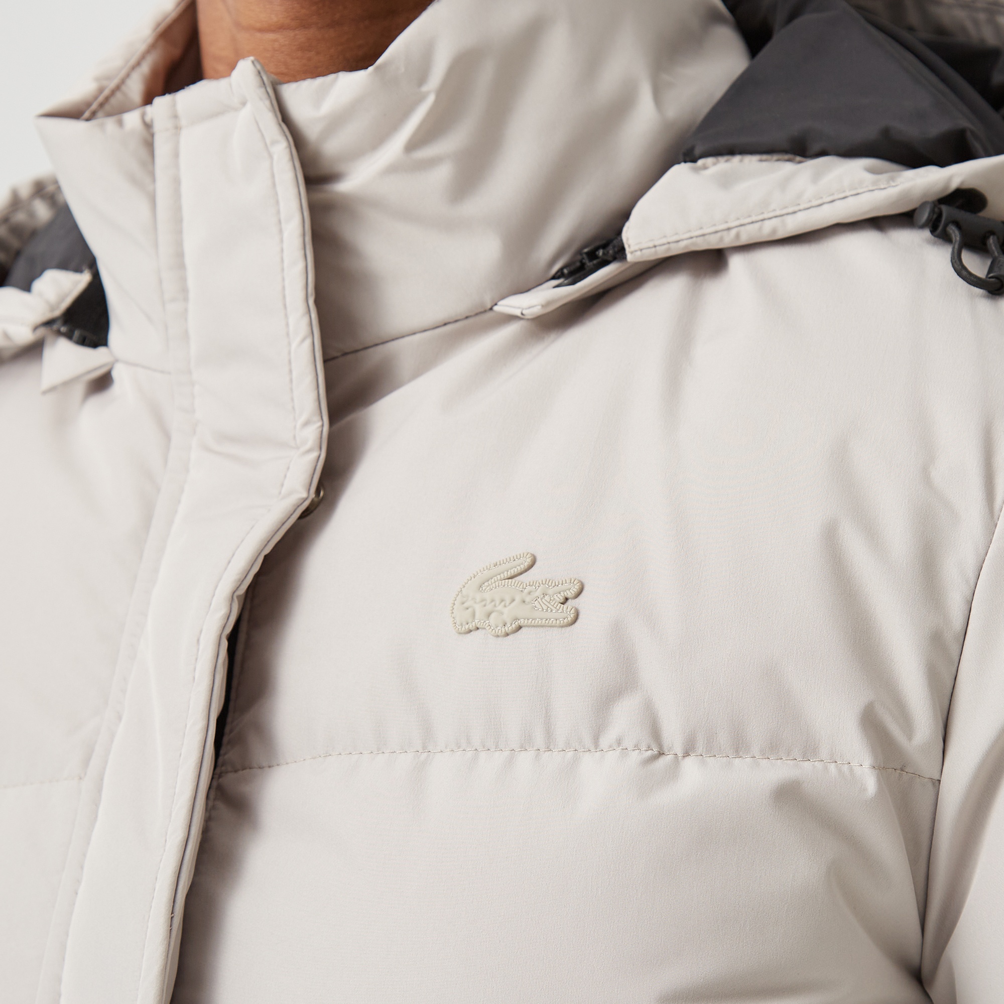 Lacoste Kadın Kapüşonlu Kapitone Açık Gri Şişme Mont