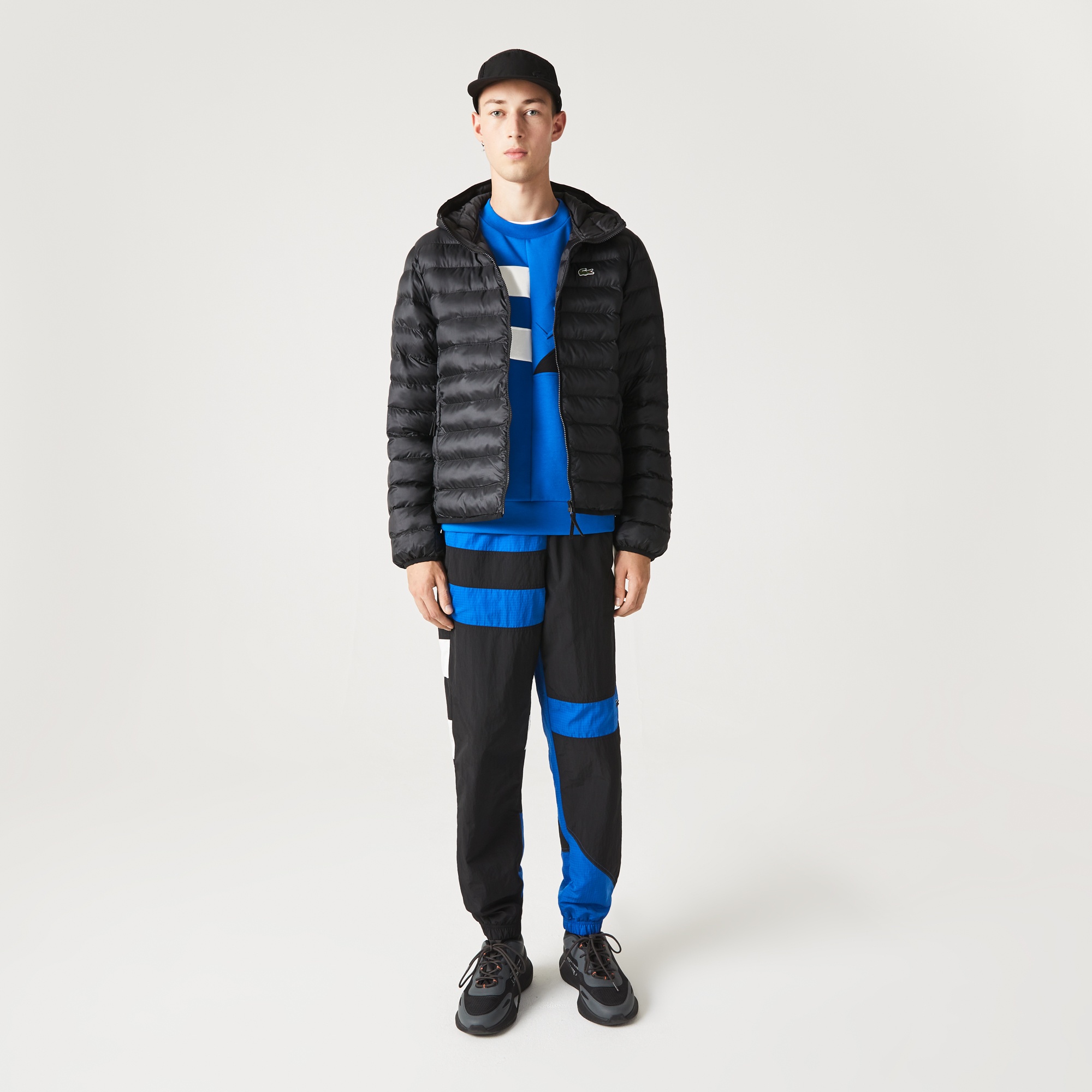 Lacoste Erkek Kapüşonlu Kapitone Siyah Mont