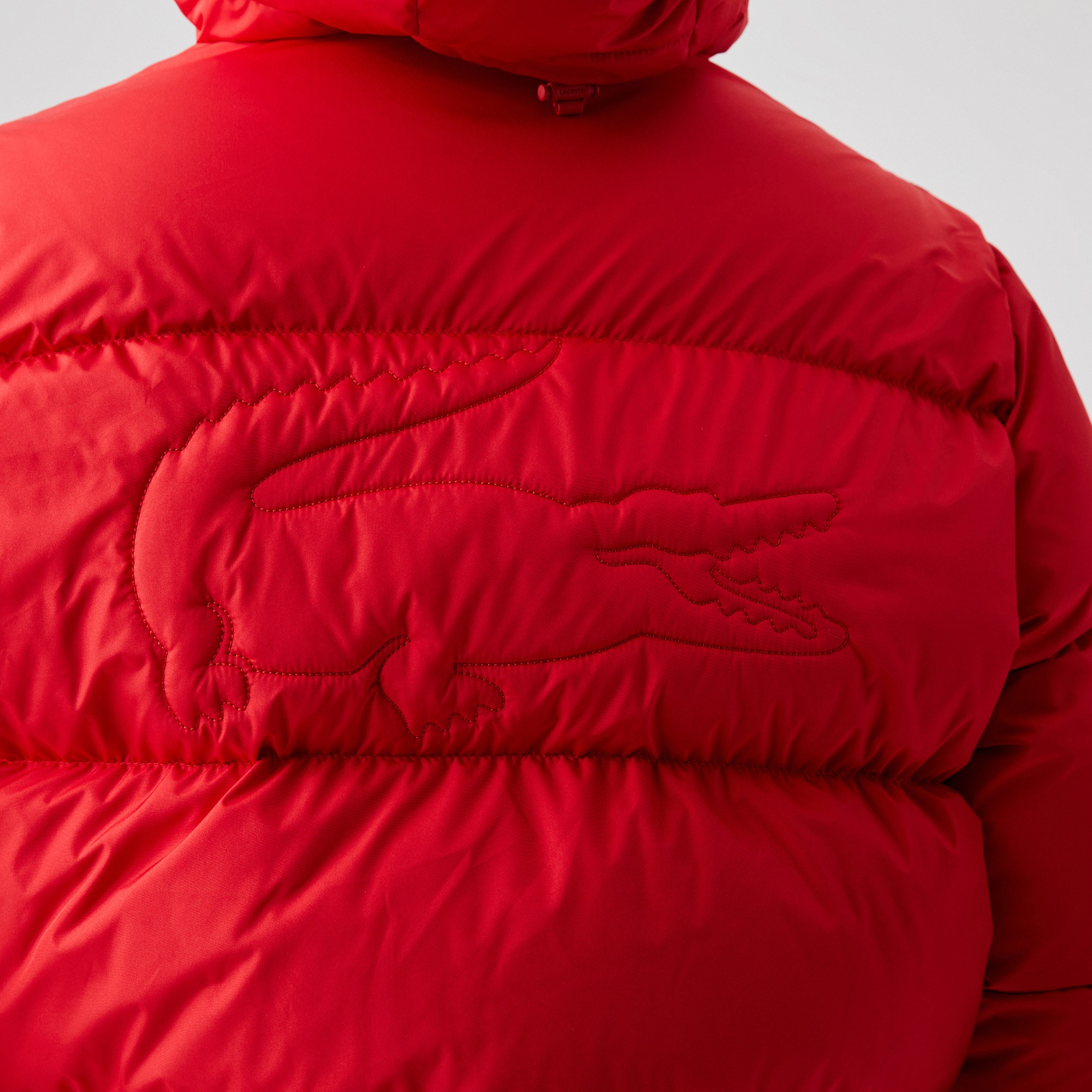 Lacoste Erkek Kapüşonlu Kapitone Suya Dayanıklı Kırmızı Şişme Mont