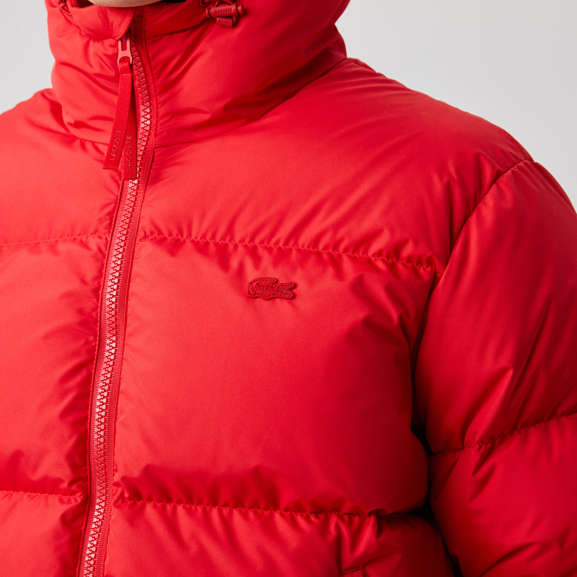 Lacoste Erkek Kapüşonlu Kapitone Suya Dayanıklı Kırmızı Şişme Mont