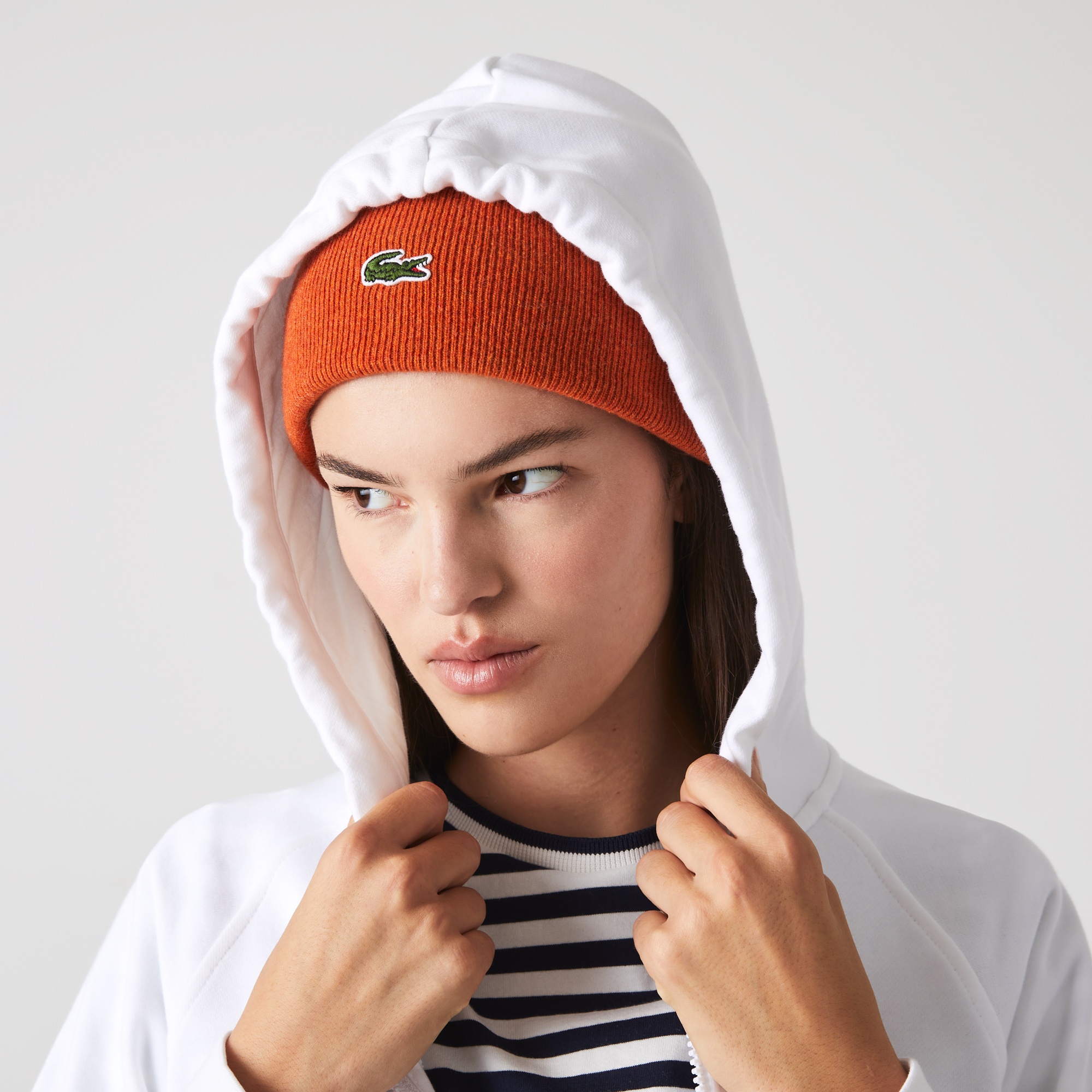 Lacoste Kadın Regular Fit Kapüşonlu Organik Pamuk Beyaz Sweatshirt