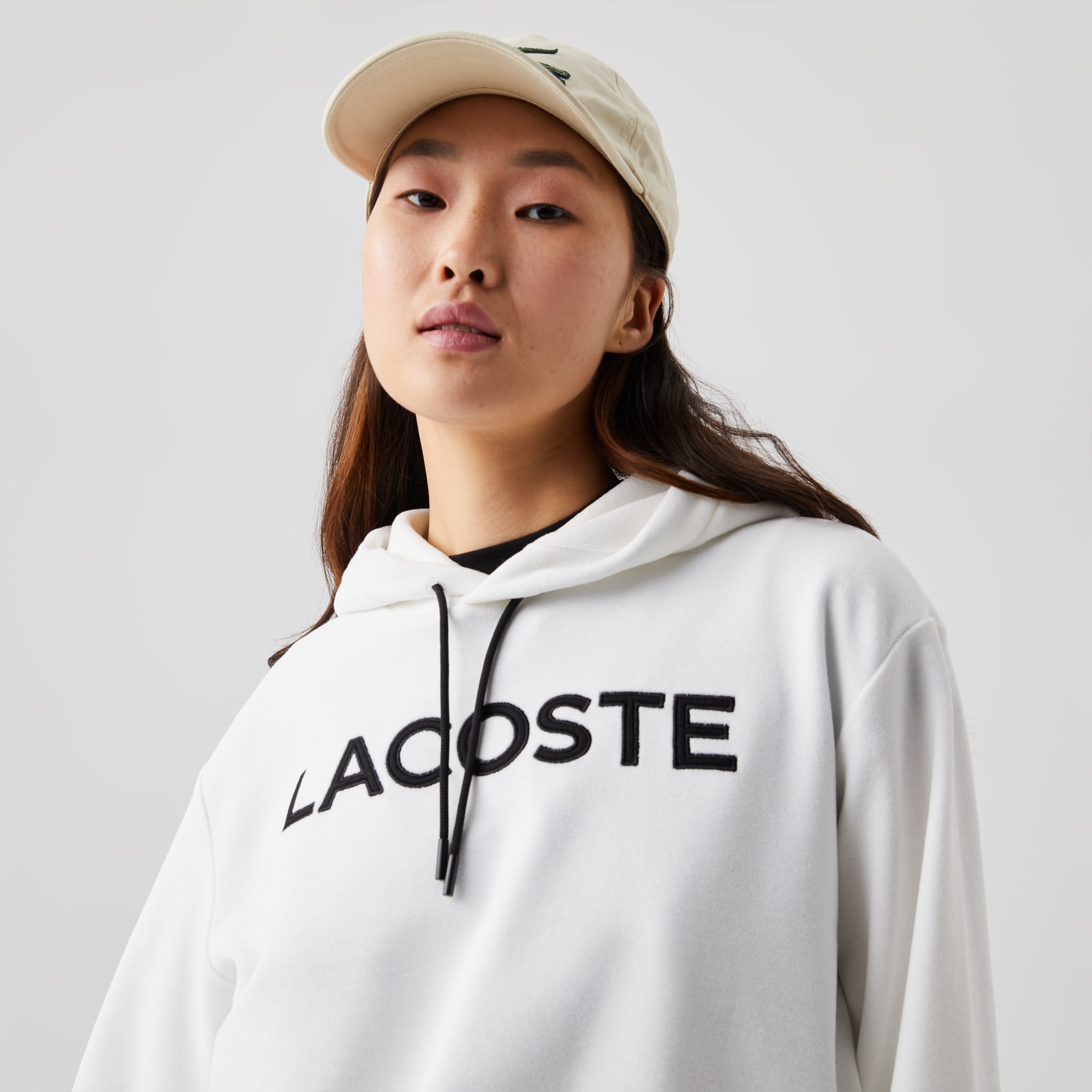 Lacoste Kadın Regular Fit Kapüşonlu Baskılı Beyaz Sweatshirt