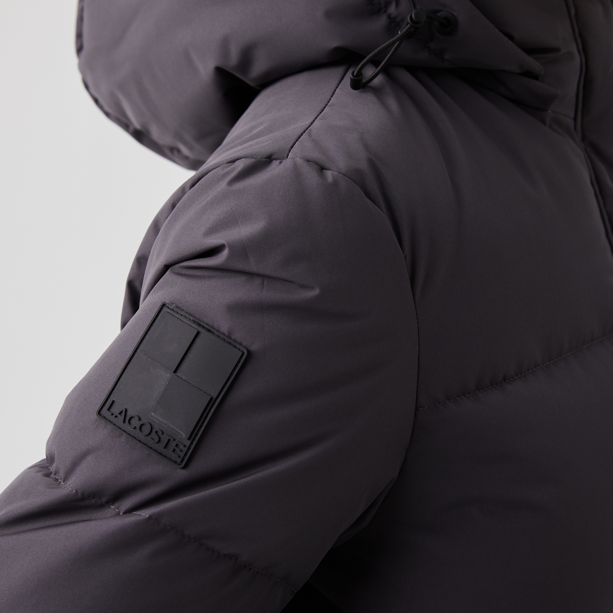 Lacoste Kadın Kapüşonlu Kapitone Koyu Gri Şişme Mont