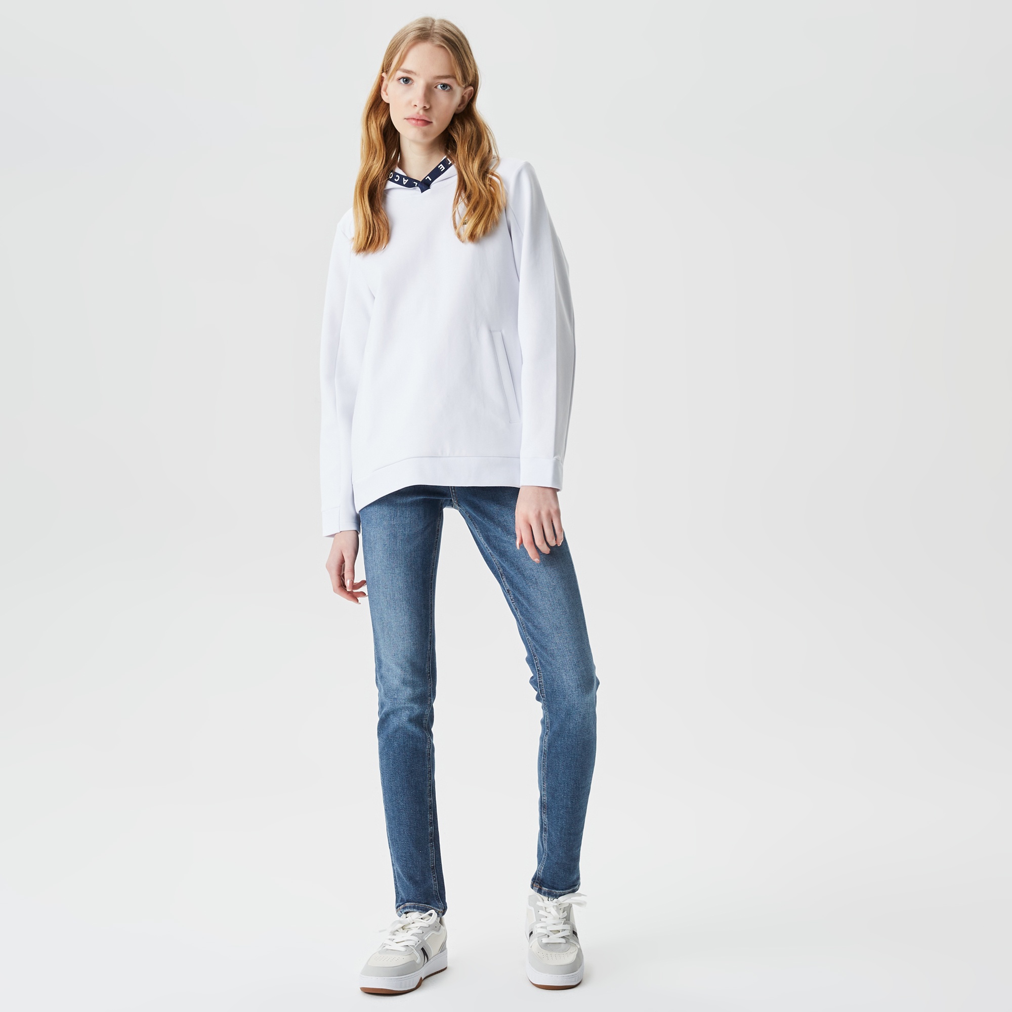 Lacoste Sport Kadın Kapüşonlu Beyaz Sweatshirt