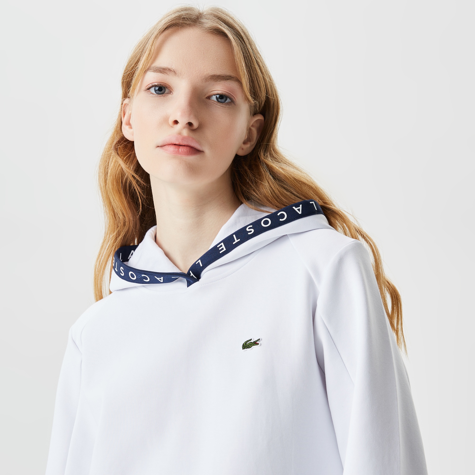 Lacoste Sport Kadın Kapüşonlu Beyaz Sweatshirt