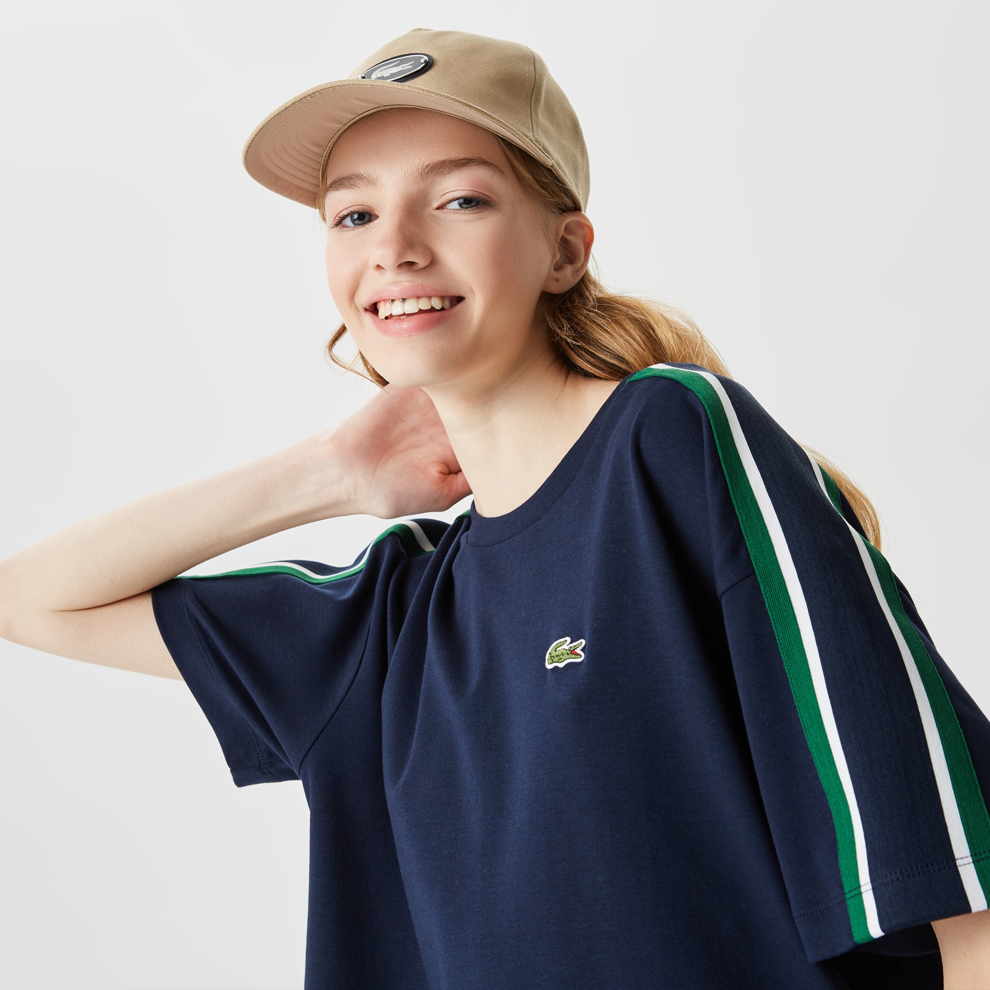 Lacoste Kadın Relaxed Fit Bisiklet Yaka Baskılı Lacivert T-Shirt