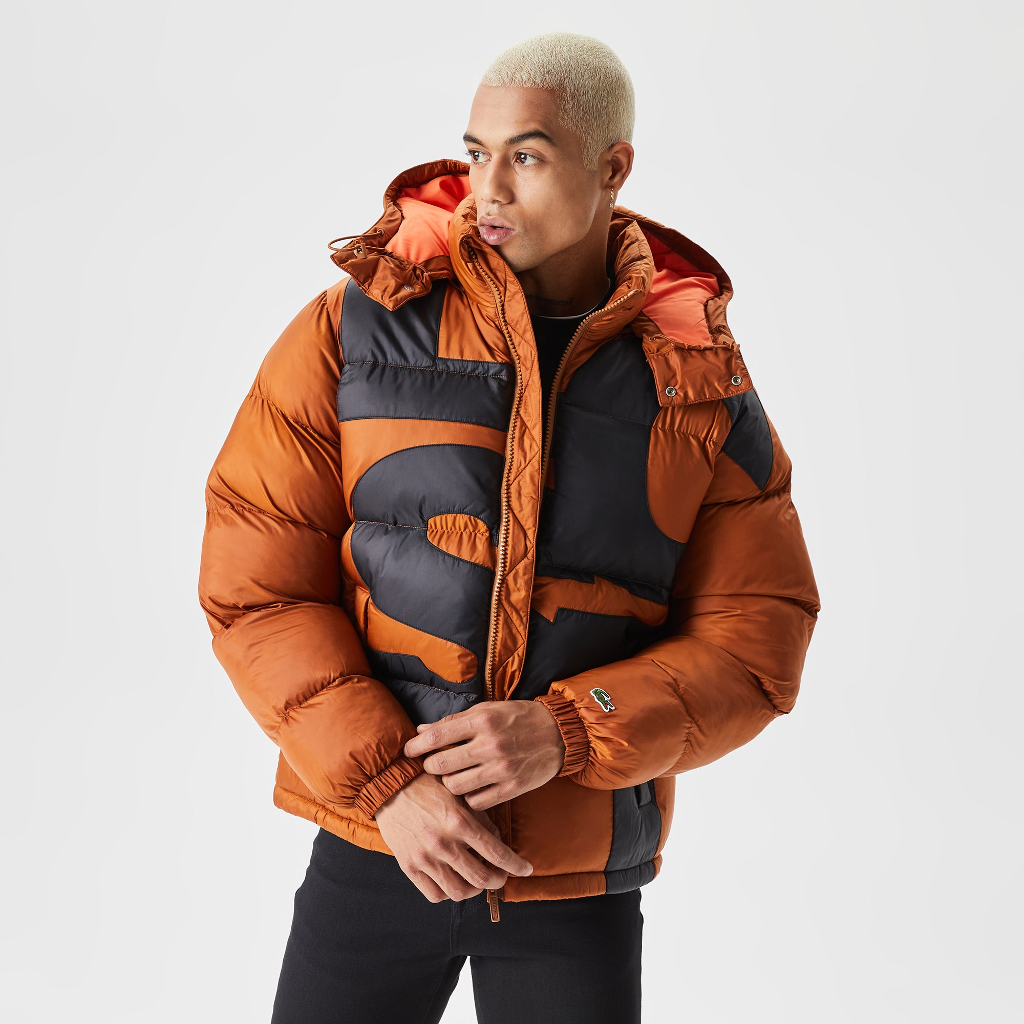 Lacoste Erkek Oversize Kapüşonlu Baskılı Suya Dayanıklı Kahverengi Şişme Mont