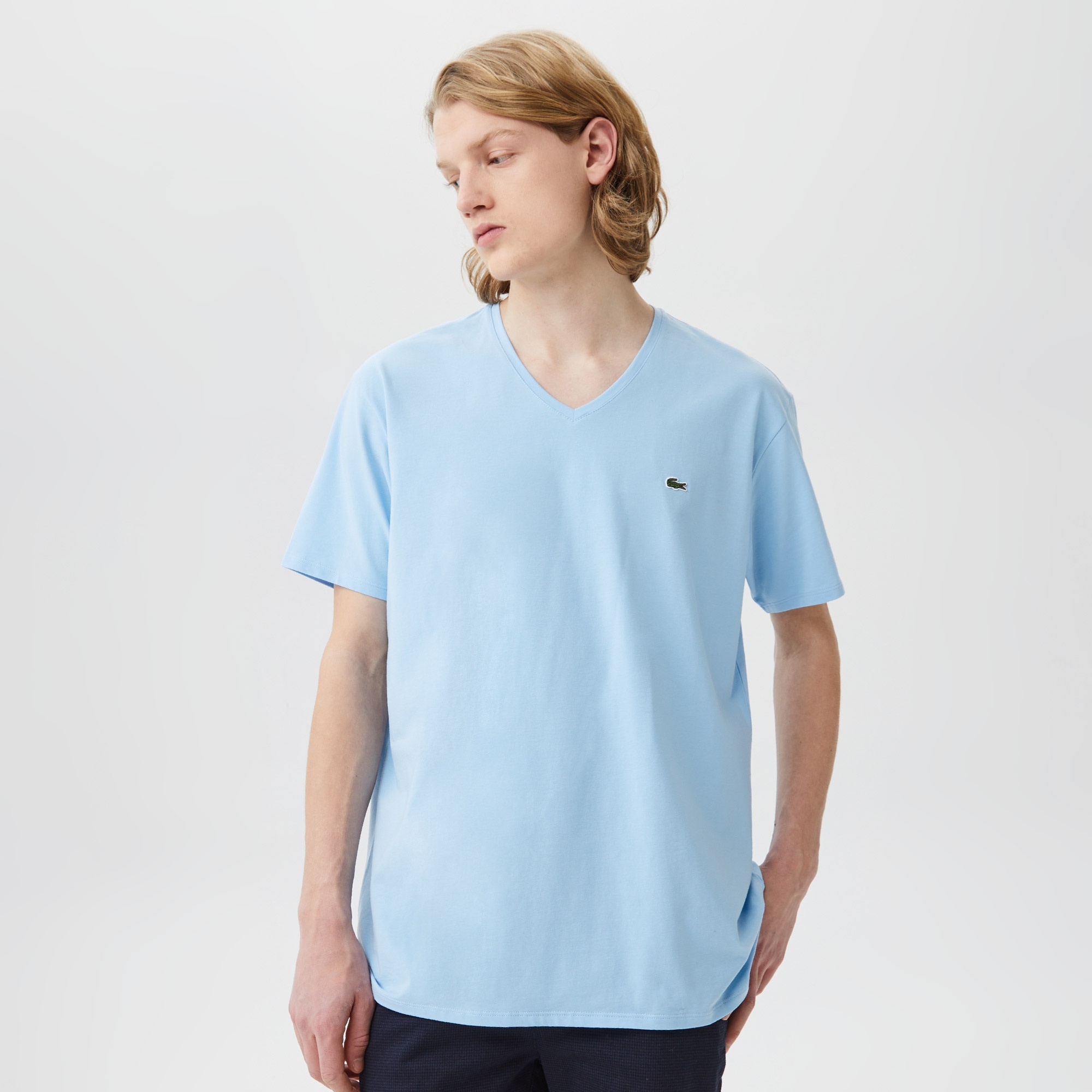Lacoste Erkek Slim Fit V Yaka Açık Mavi T-Shirt
