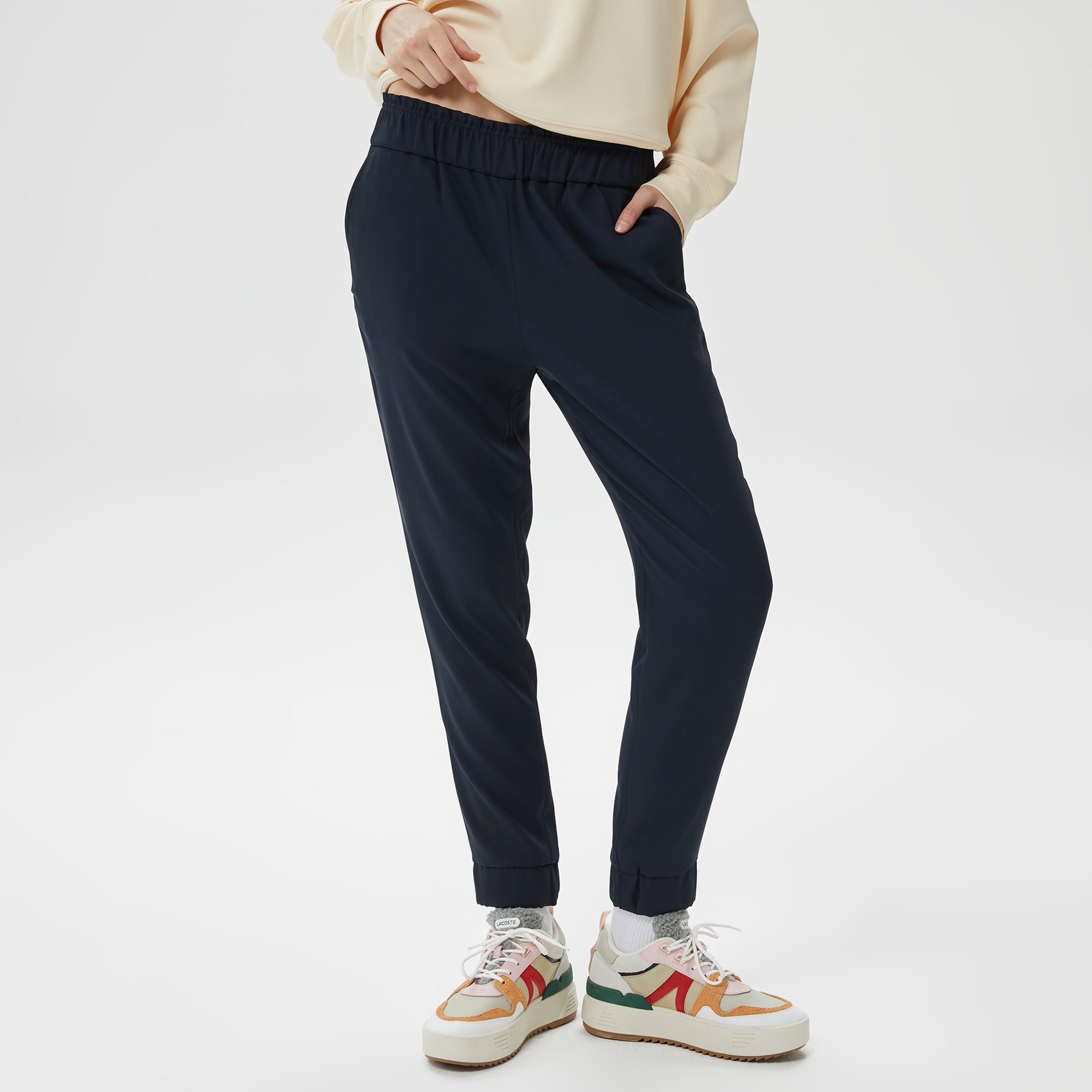 Lacoste Kadın Tapered Fit Lacivert Pantolon