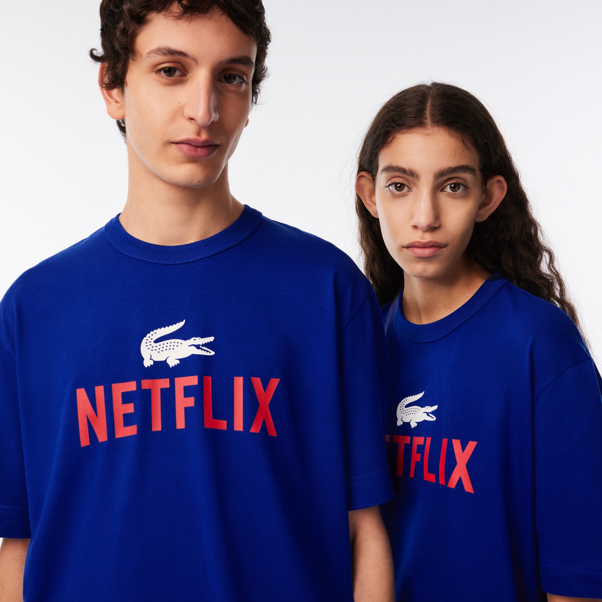 Lacoste x Netflix Unisex Loose Fit Bisiklet Yaka Baskılı Lacivert T-Shirt