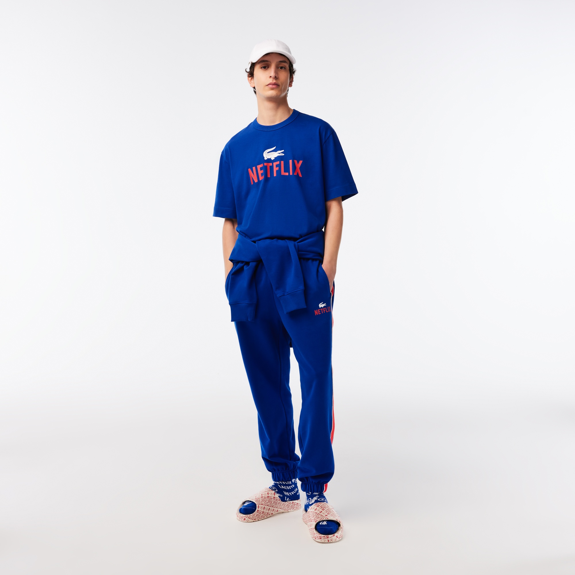 Lacoste x Netflix Unisex Loose Fit Bisiklet Yaka Baskılı Lacivert T-Shirt