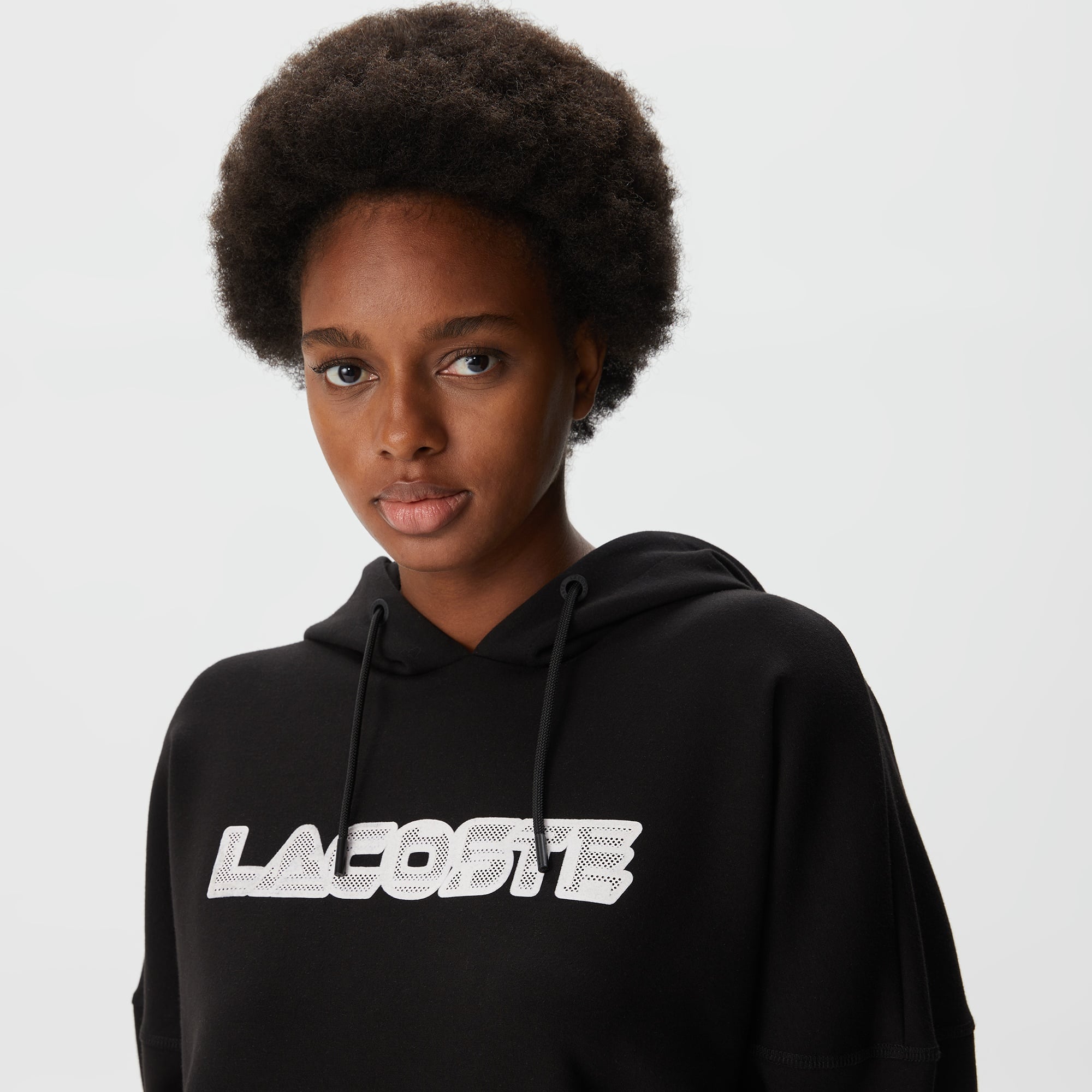 Lacoste Kadın Crop Fit Kapüşonlu Baskılı Siyah Sweatshirt