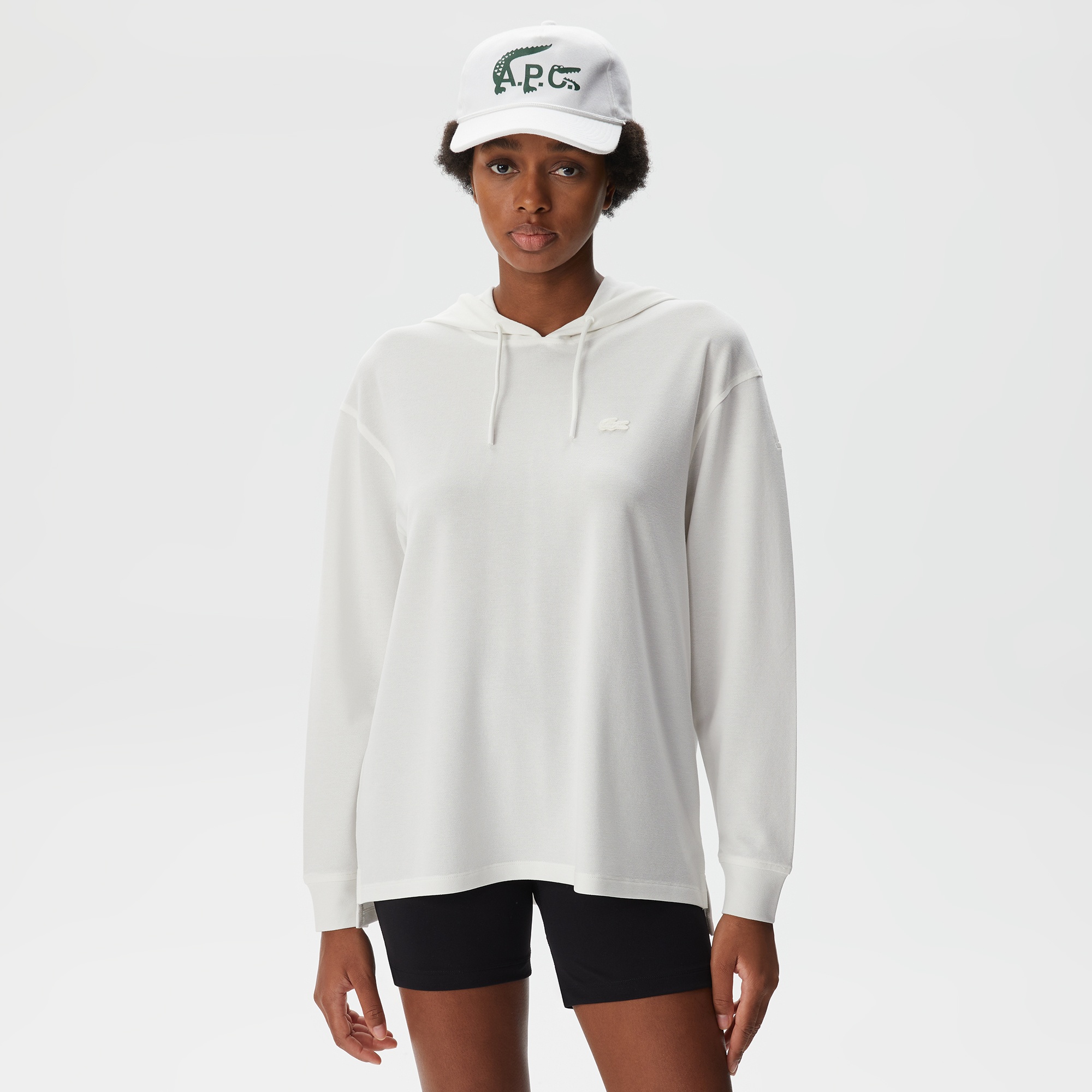 Lacoste Kadın Regular Fit Uzun Kollu Kapüşonlu Beyaz Polo