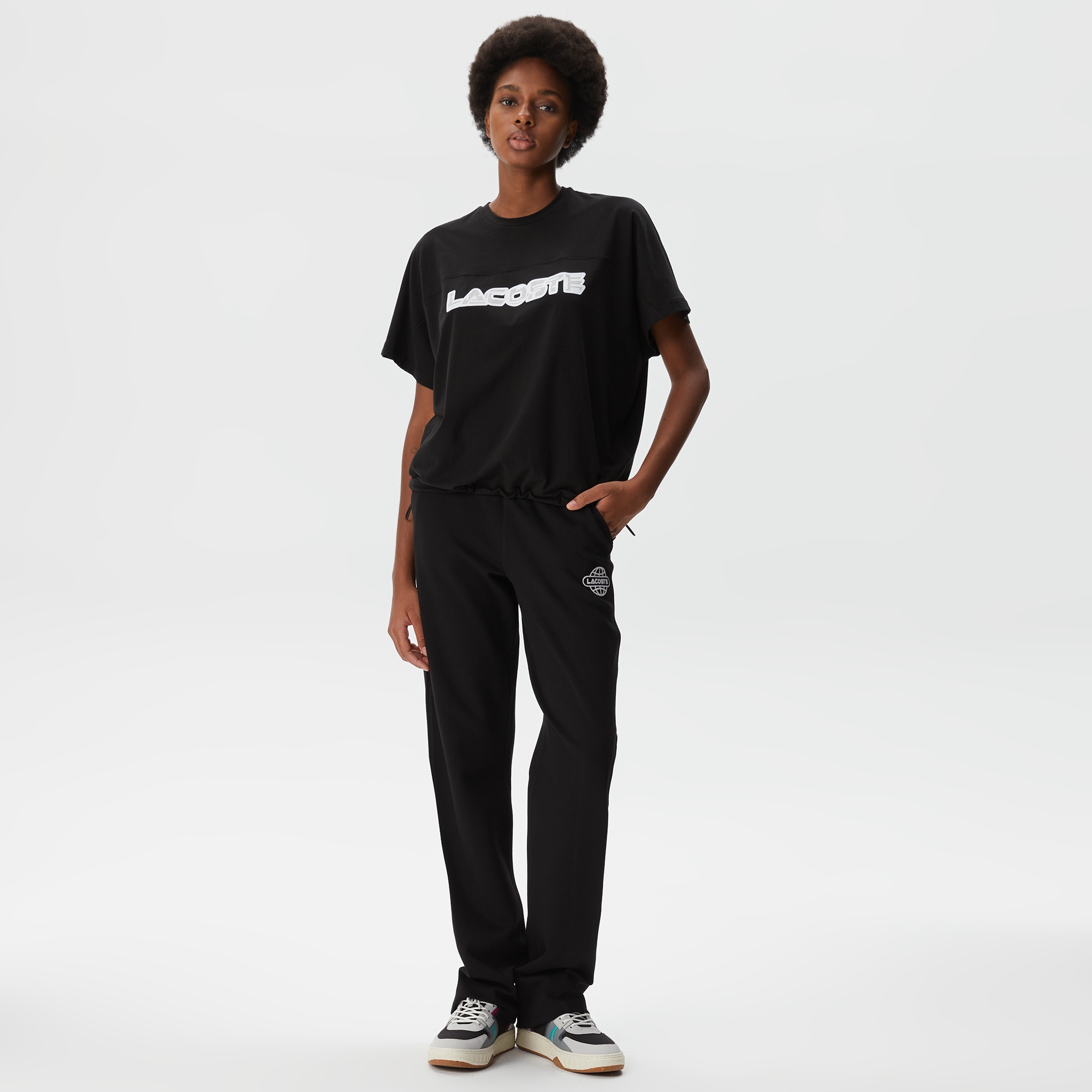 Lacoste Kadın Loose Fit Bisiklet Yaka Baskılı Siyah T-Shirt