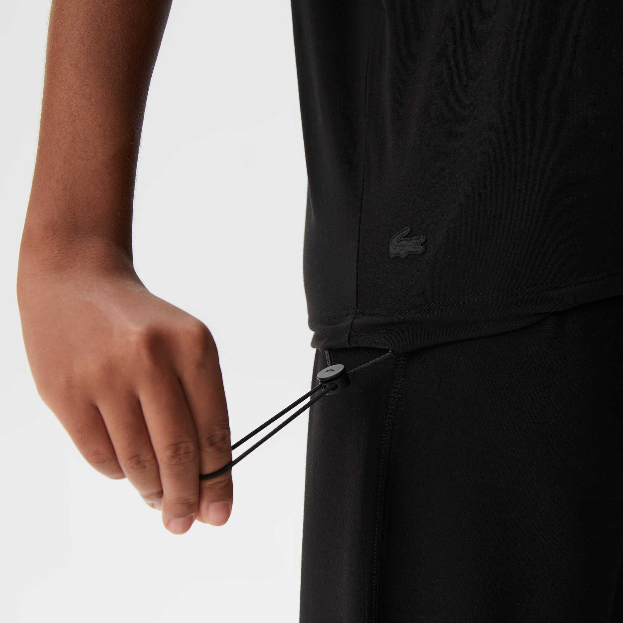 Lacoste Kadın Loose Fit Bisiklet Yaka Baskılı Siyah T-Shirt